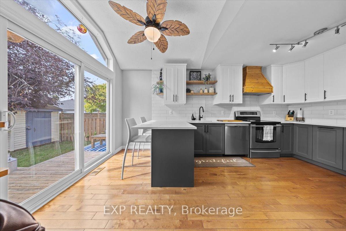 Photo 18 of 533 Apollo Way, Ottawa, Fallingbrook/Pineridge — HOMEH