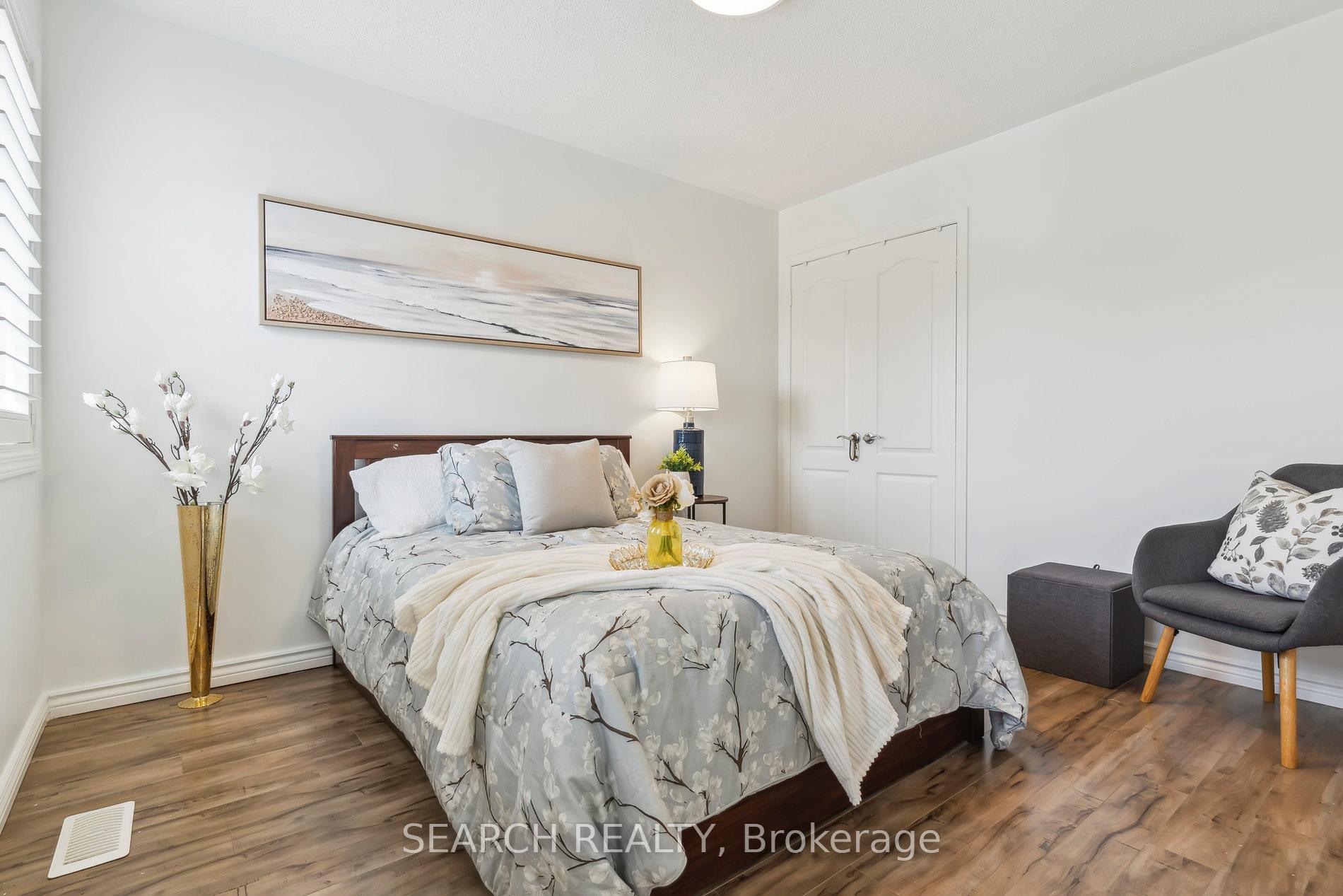 Photo 9 of 1078 Barclay Circle, Milton, Beaty — HOMEH