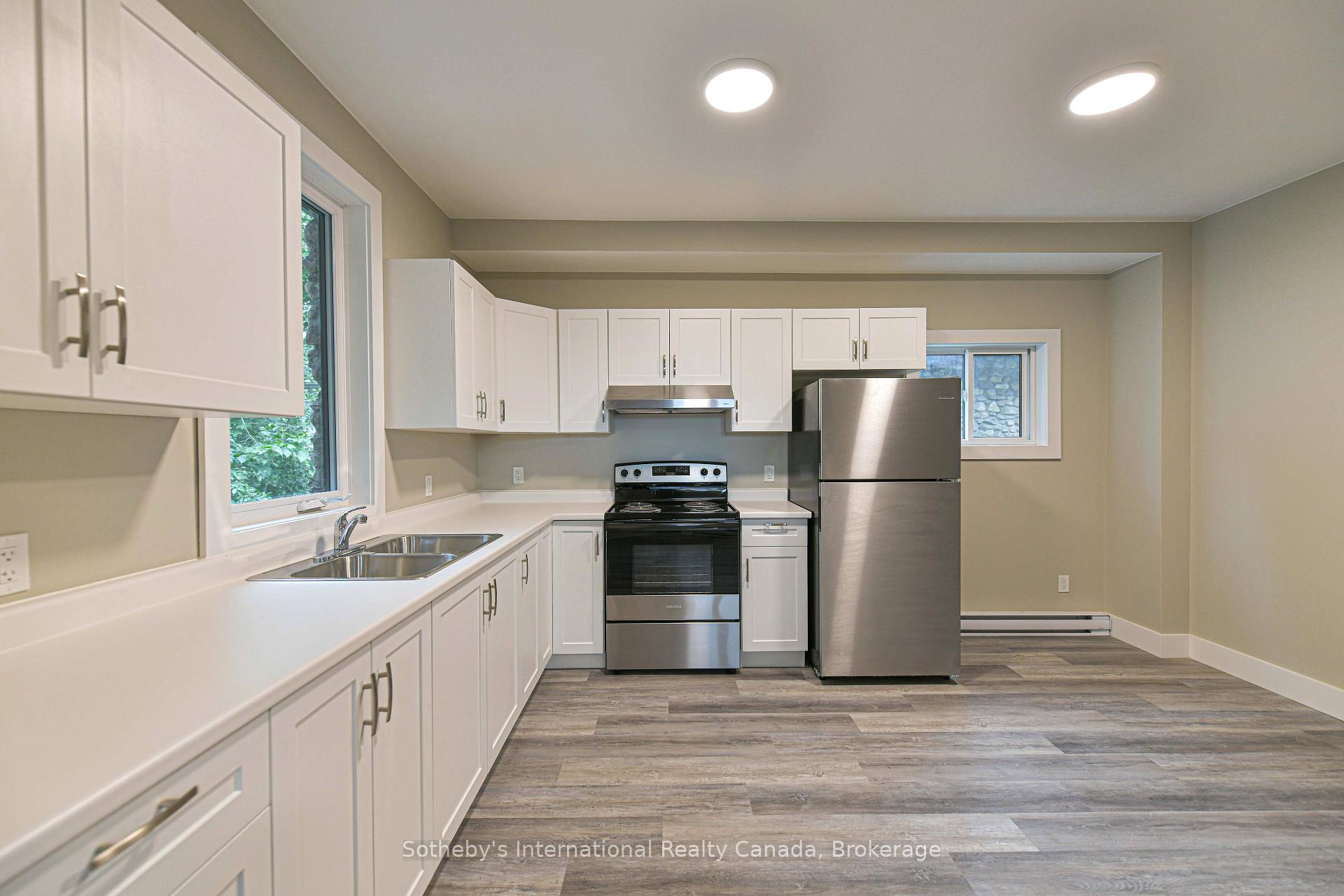 Photo 3 of 177 Parkview Avenue, Orillia — HOMEH