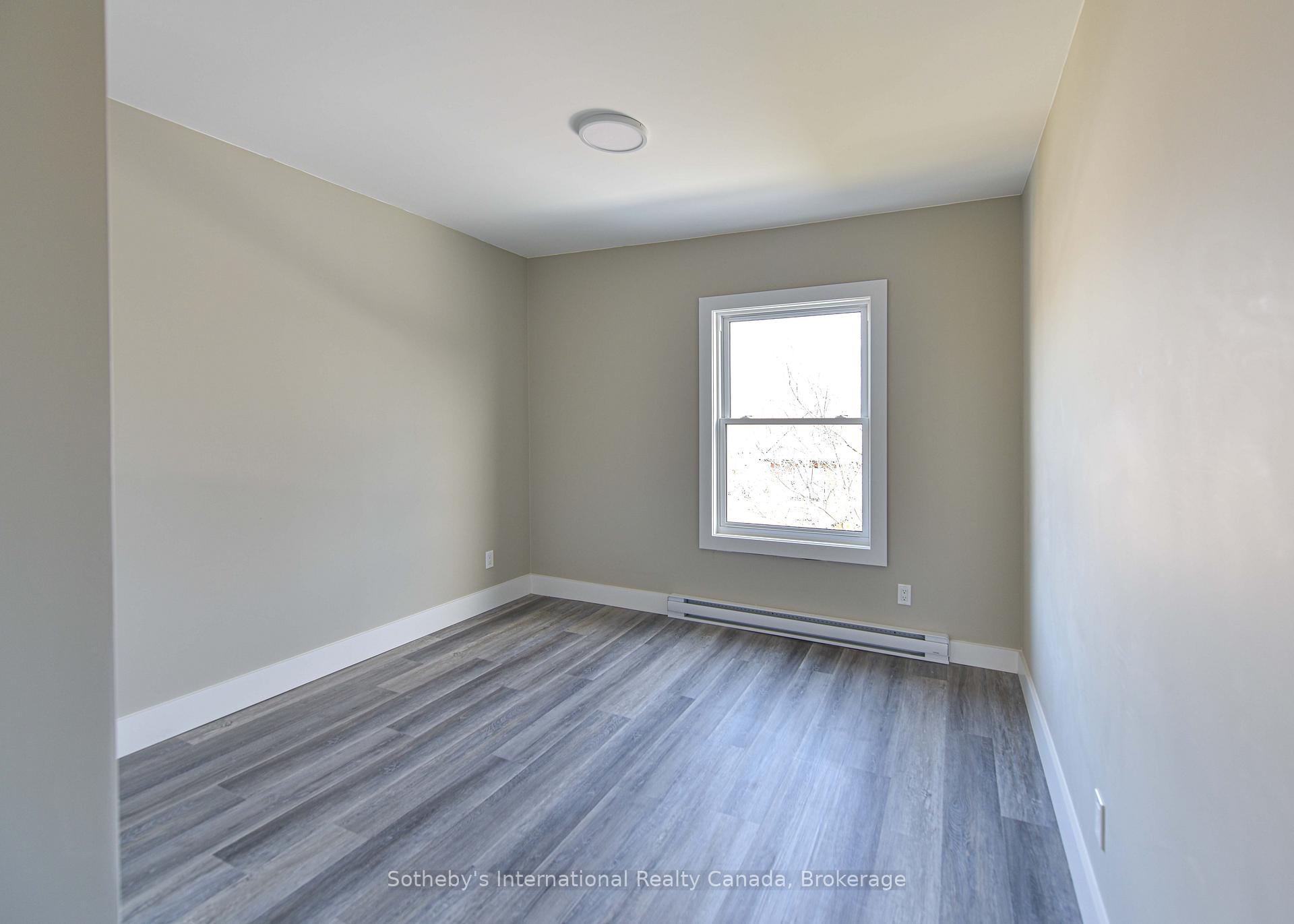 Photo 5 of 177 Parkview Avenue, Orillia — HOMEH