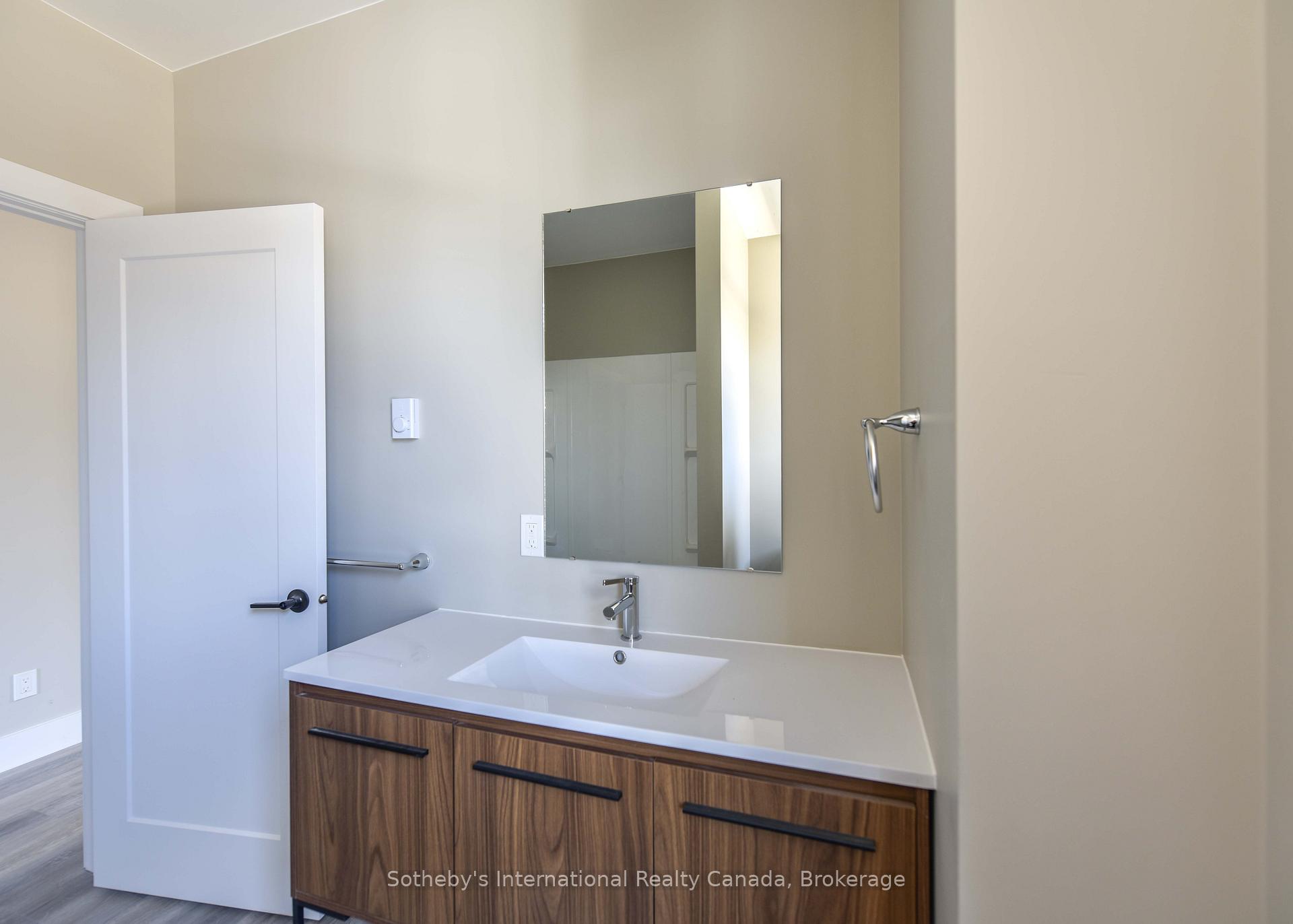 Photo 6 of 177 Parkview Avenue, Orillia — HOMEH