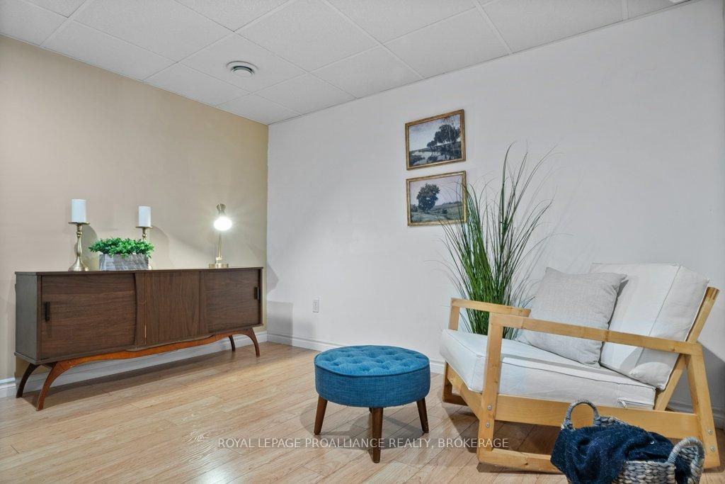 Photo 35 of 12 Limeridge Drive, Kingston, Kingston East (Incl Barret Crt) — HOMEH