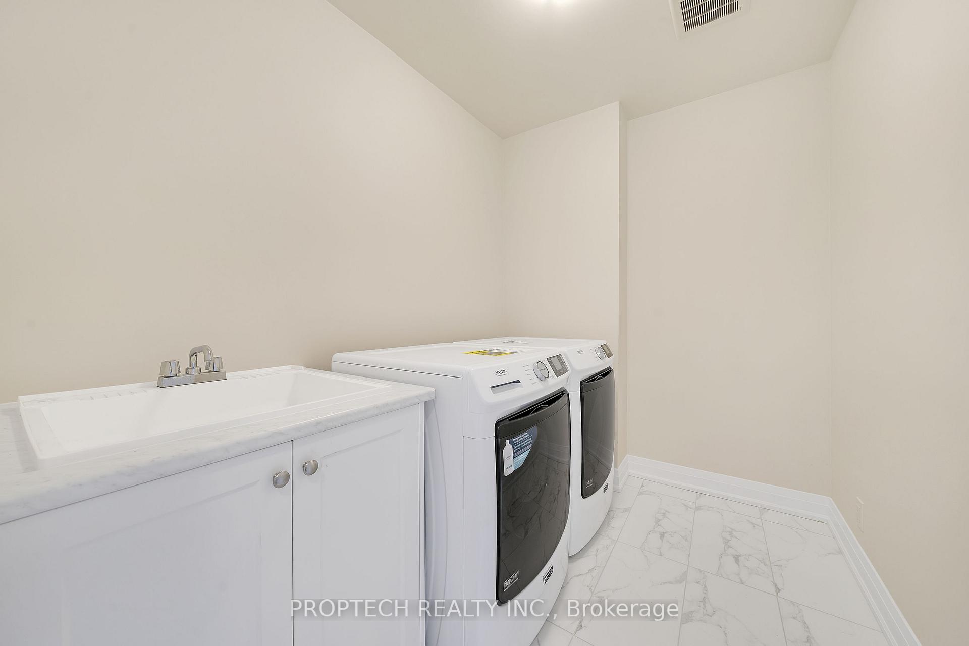 Photo 21 of 14 York Downs Boulevard, Markham, Angus Glen — HOMEH