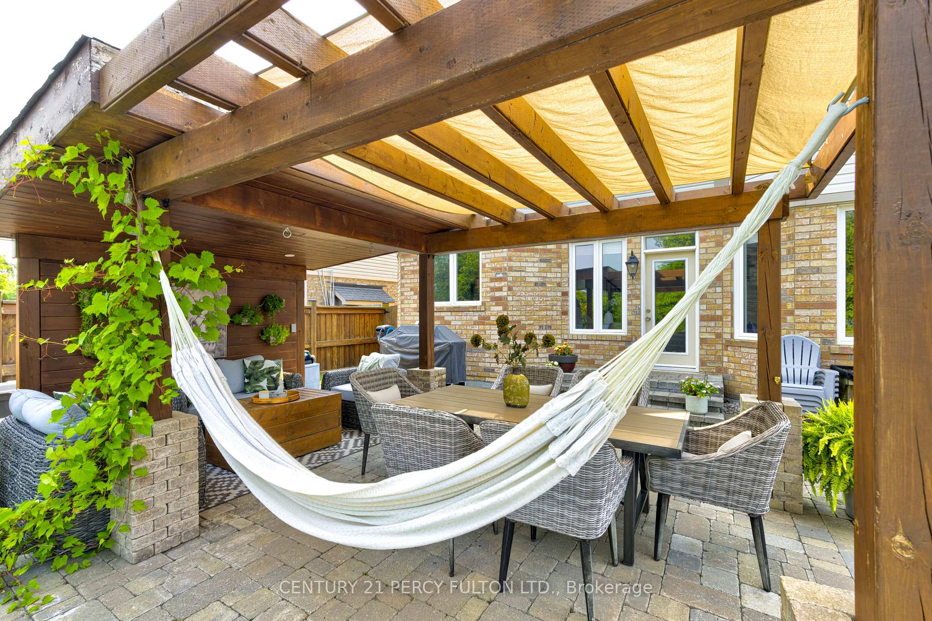 Photo 6 of 122 John W Taylor Avenue, New Tecumseth, Alliston — HOMEH