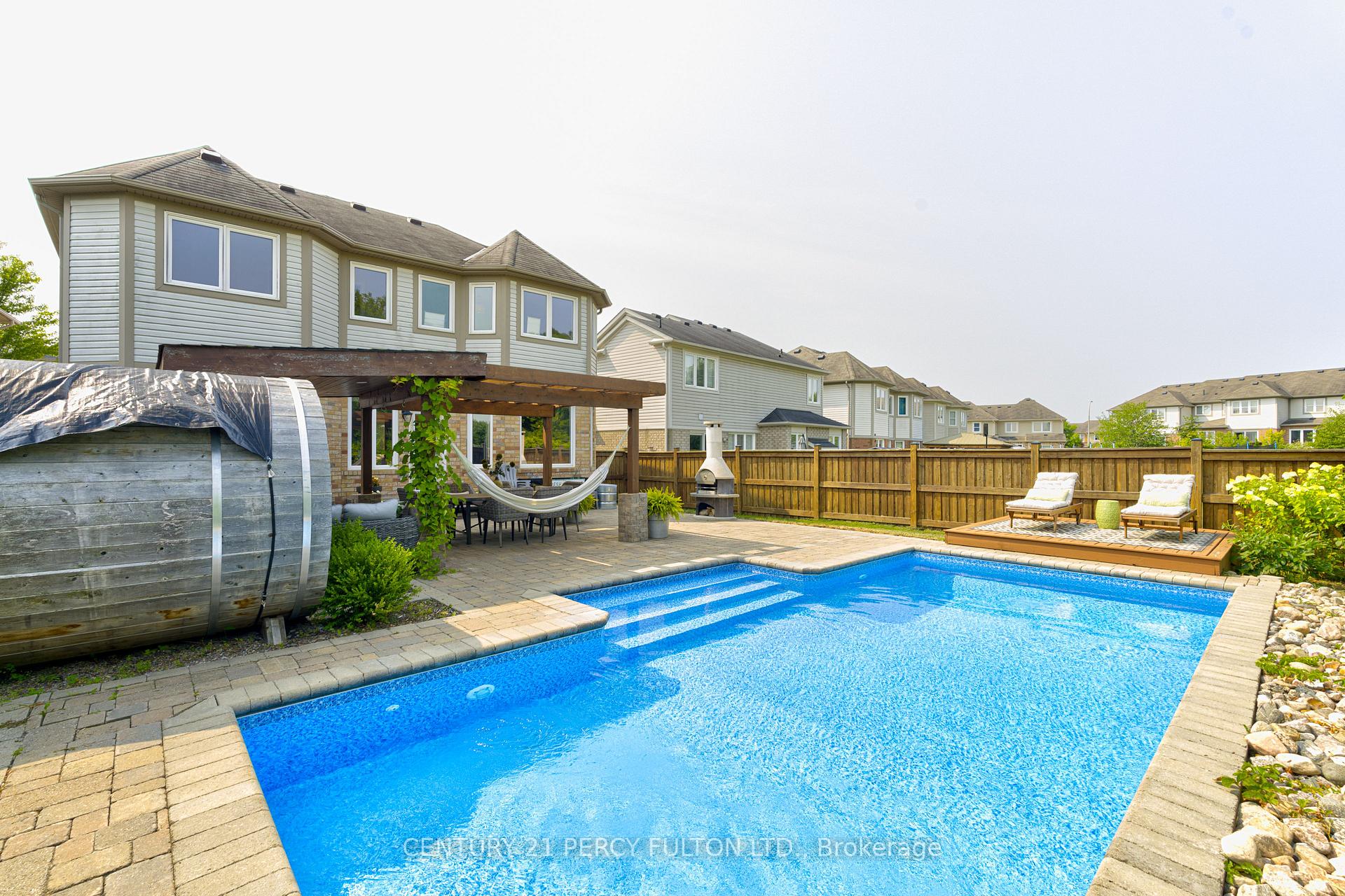 Photo 7 of 122 John W Taylor Avenue, New Tecumseth, Alliston — HOMEH