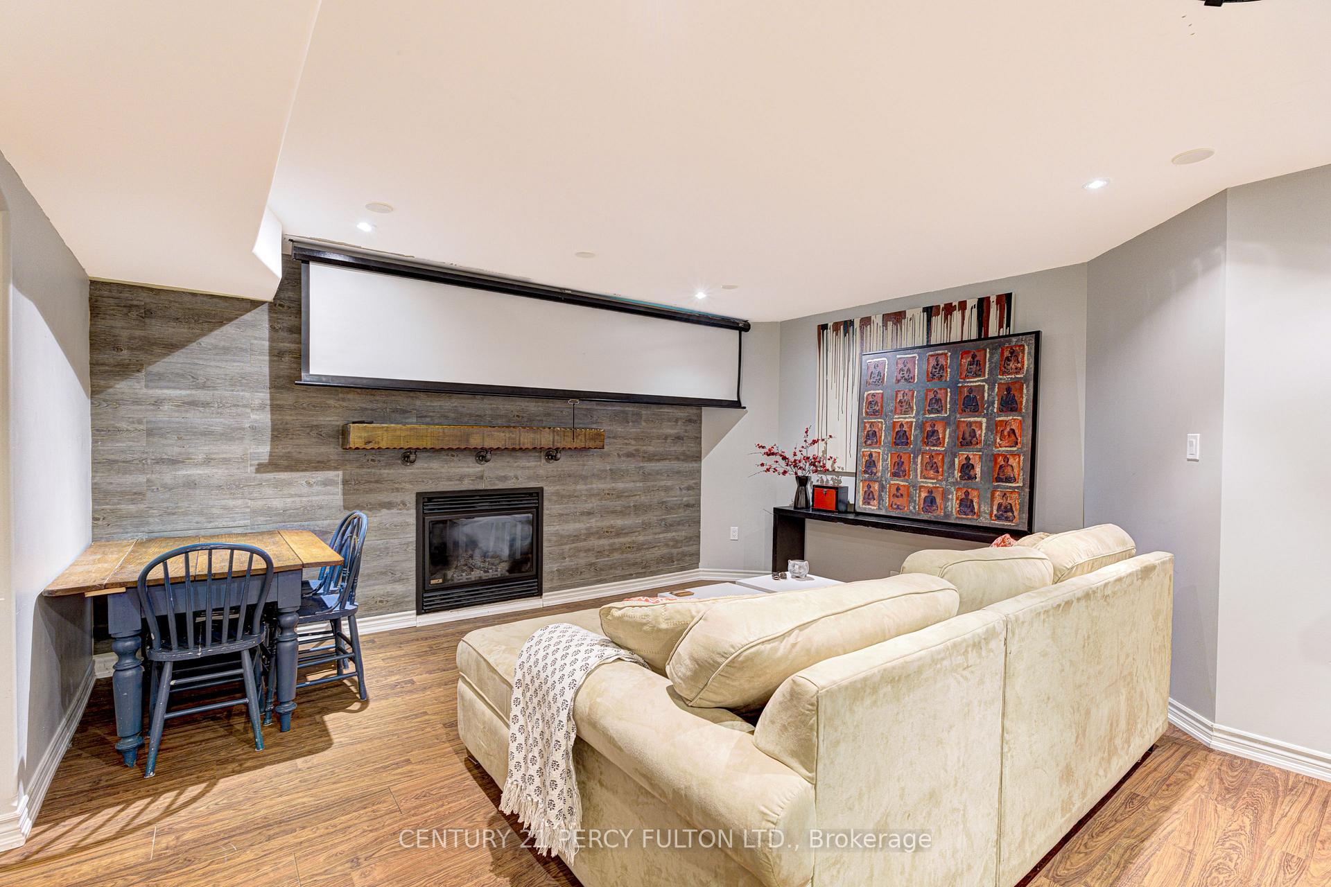 Photo 33 of 122 John W Taylor Avenue, New Tecumseth, Alliston — HOMEH