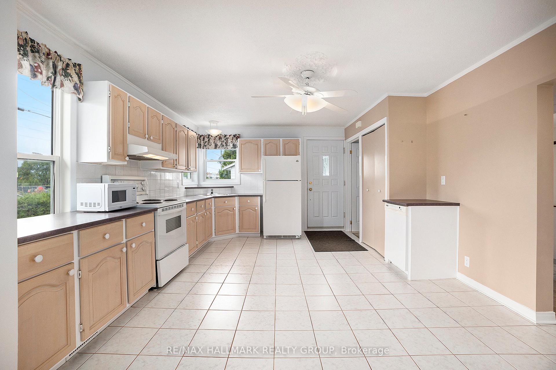 Photo 8 of 3533 Innes Road, Ottawa, Chapel Hill — HOMEH