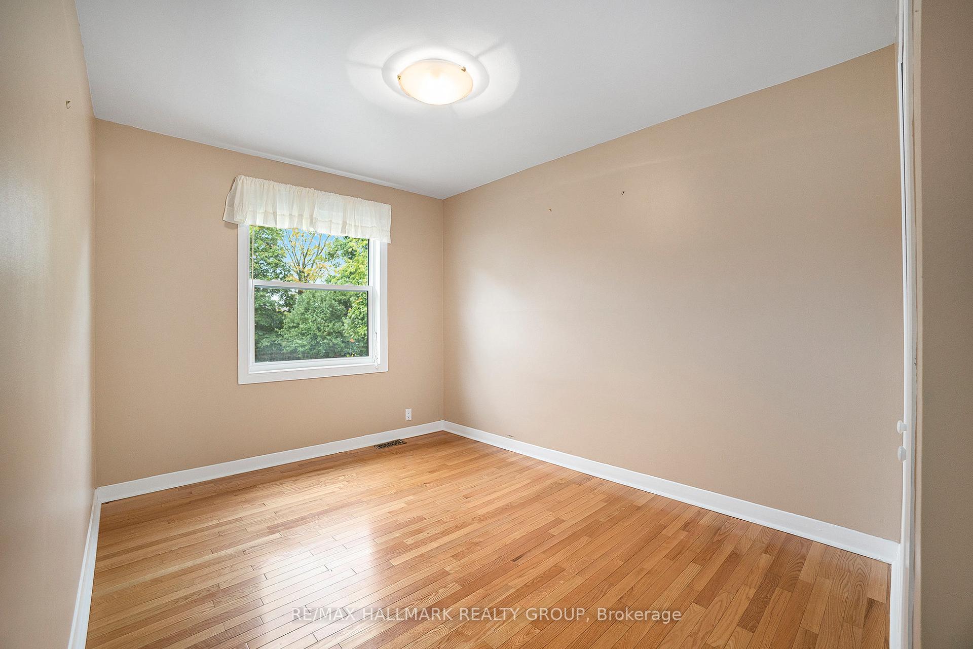 Photo 10 of 3533 Innes Road, Ottawa, Chapel Hill — HOMEH