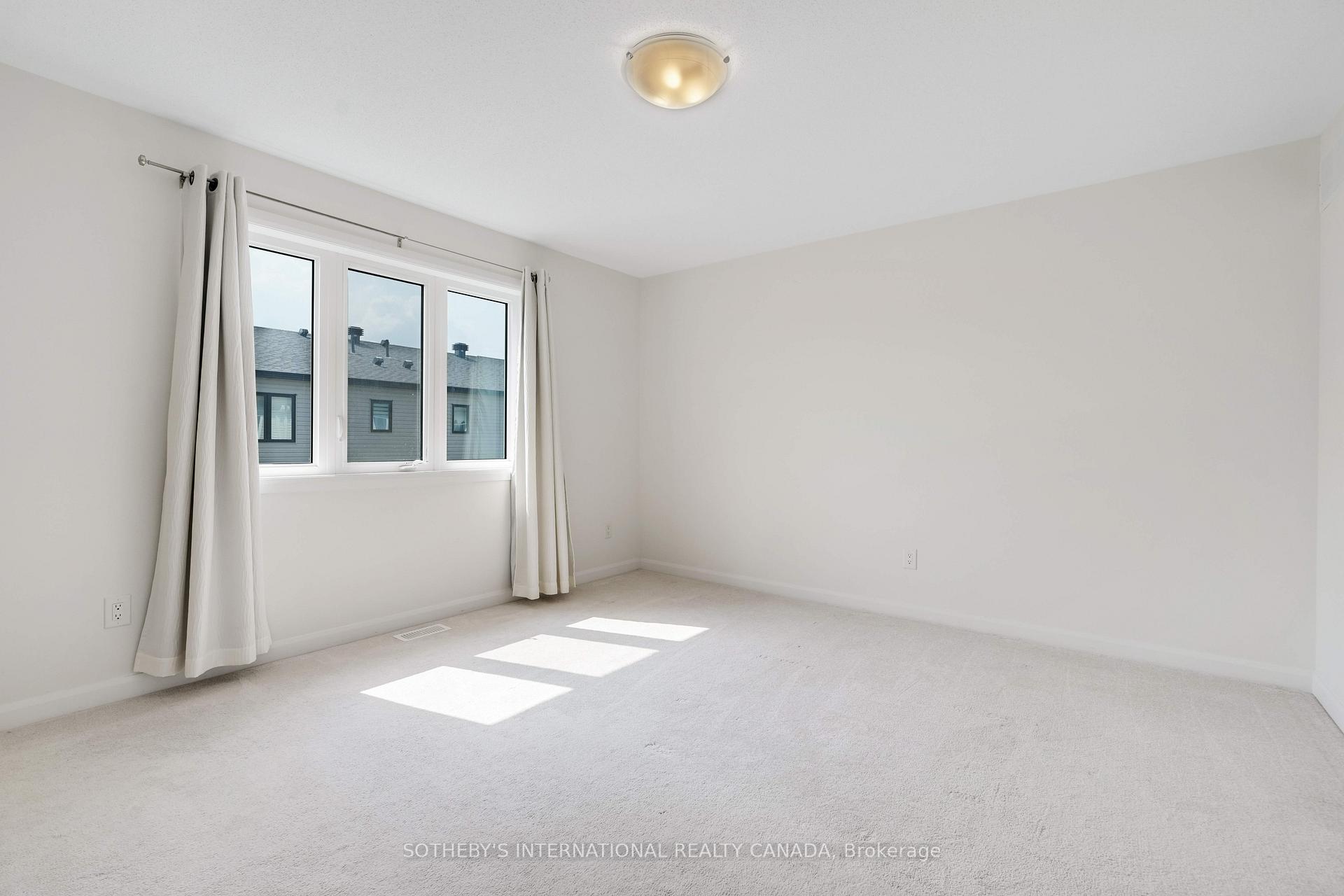 Photo 19 of 930 Serrano Street, Ottawa, Avalon East — HOMEH