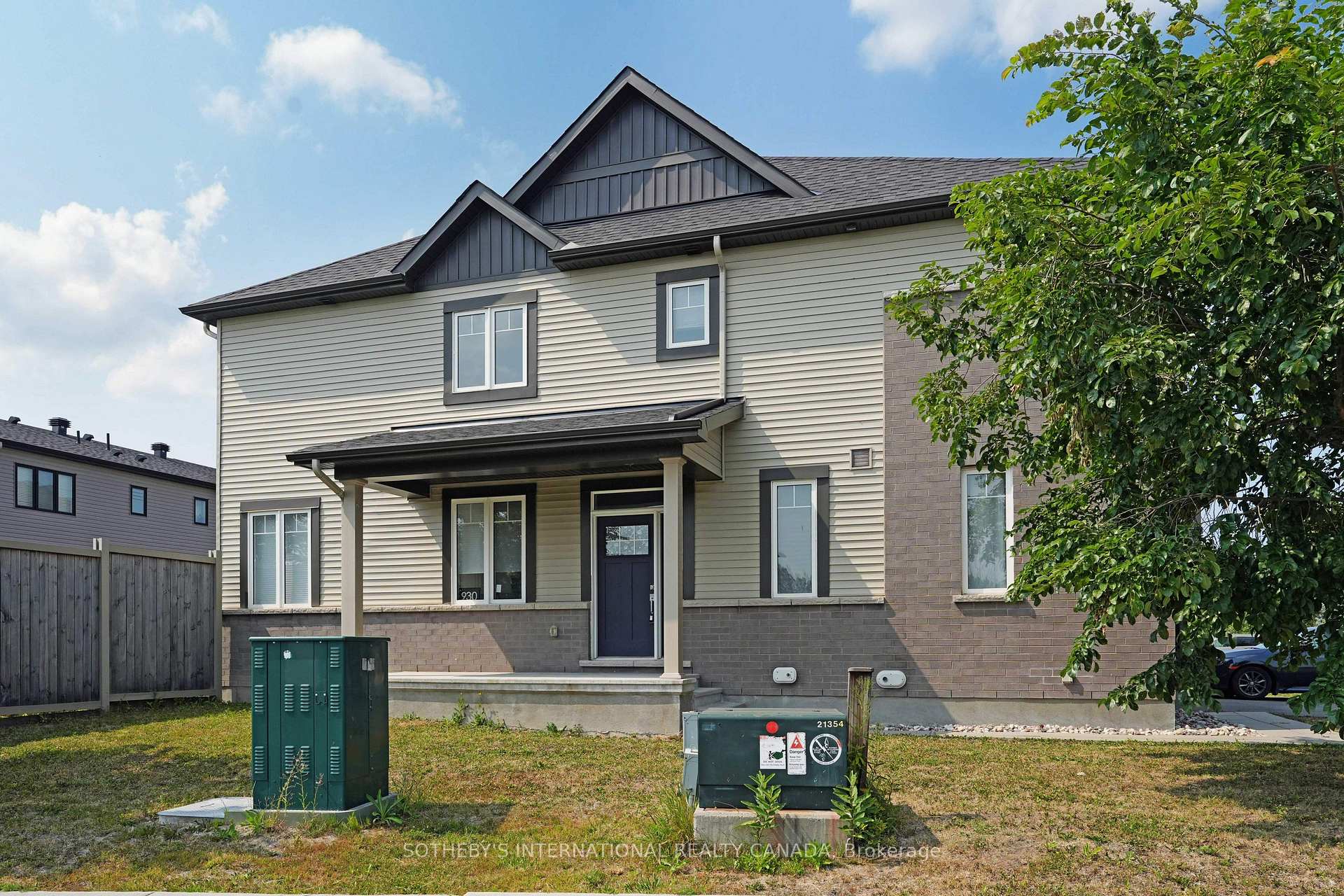 Photo 33 of 930 Serrano Street, Ottawa, Avalon East — HOMEH