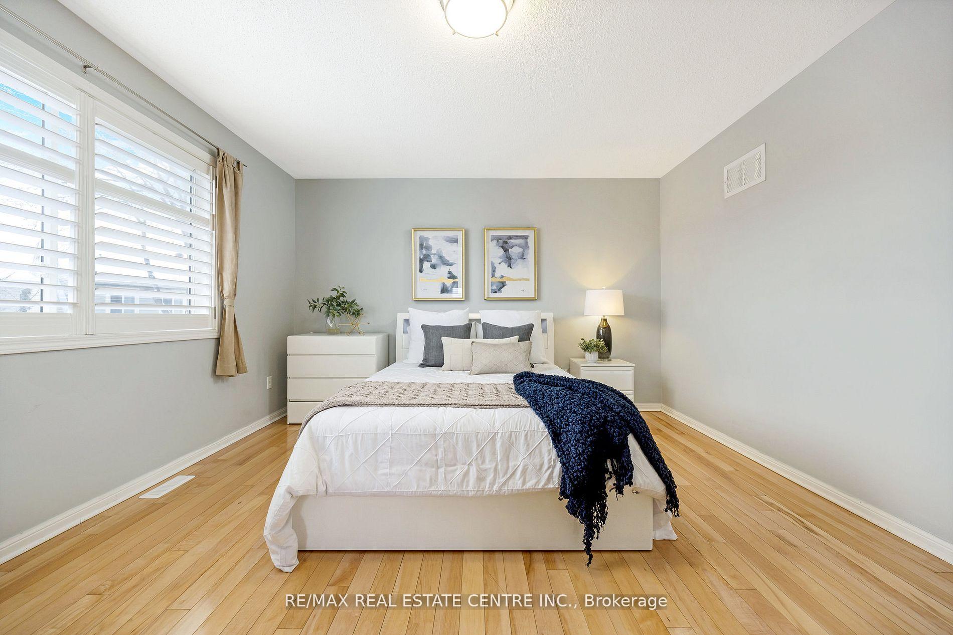 Photo 15 of 468 Trudeau Drive, Milton, Clarke — HOMEH