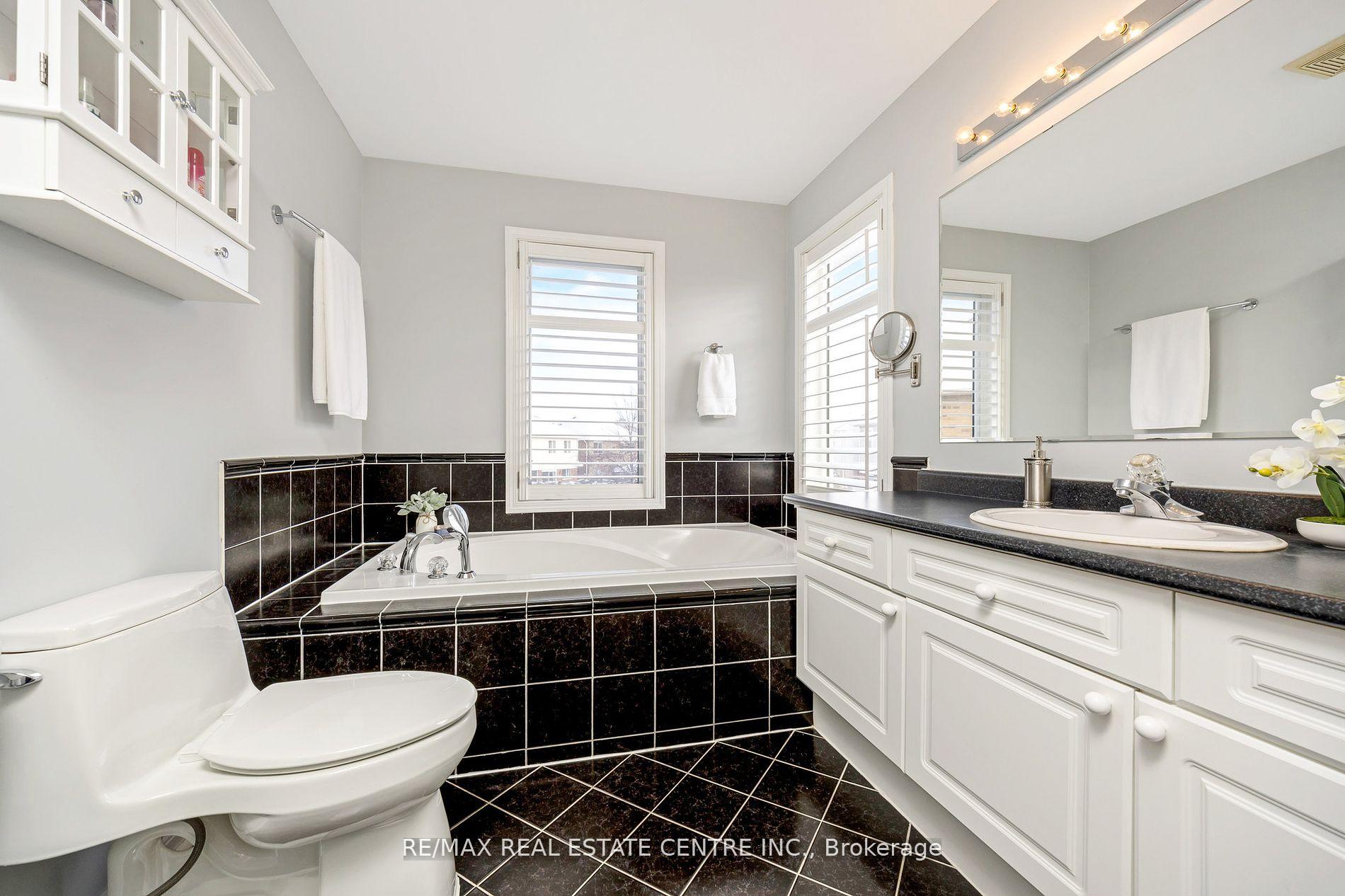 Photo 14 of 468 Trudeau Drive, Milton, Clarke — HOMEH