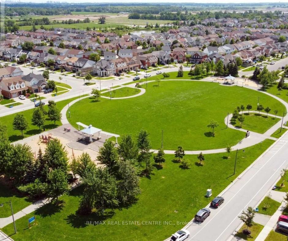 Photo 21 of 468 Trudeau Drive, Milton, Clarke — HOMEH