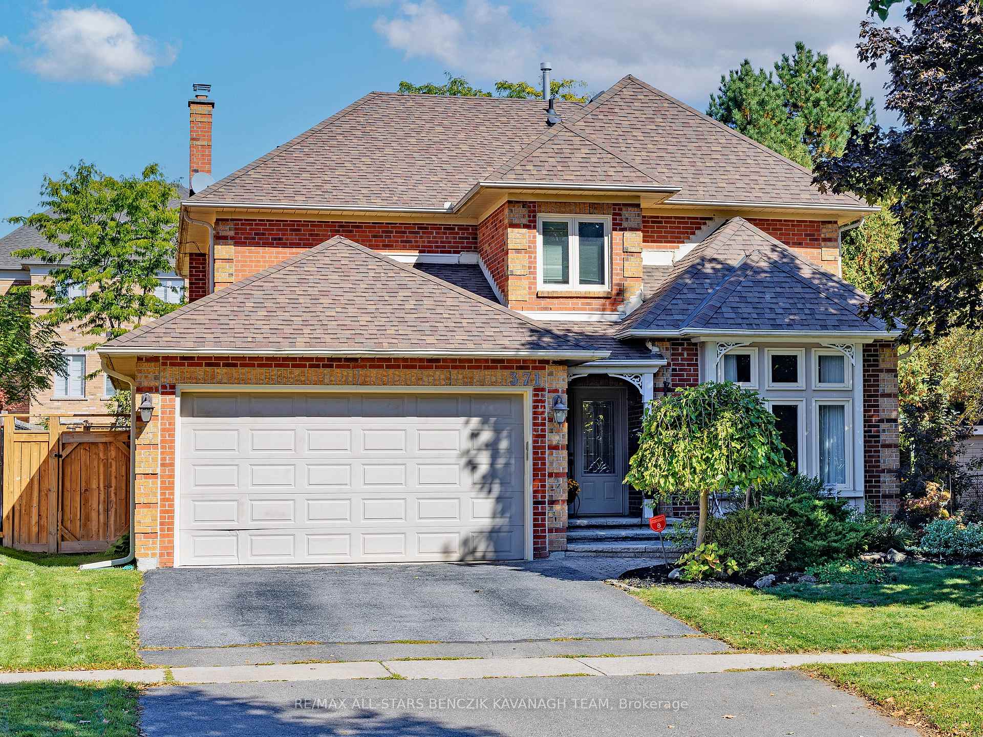 Photo 1 of 371 Fairway Gardens, Newmarket, Glenway Estates — HOMEH
