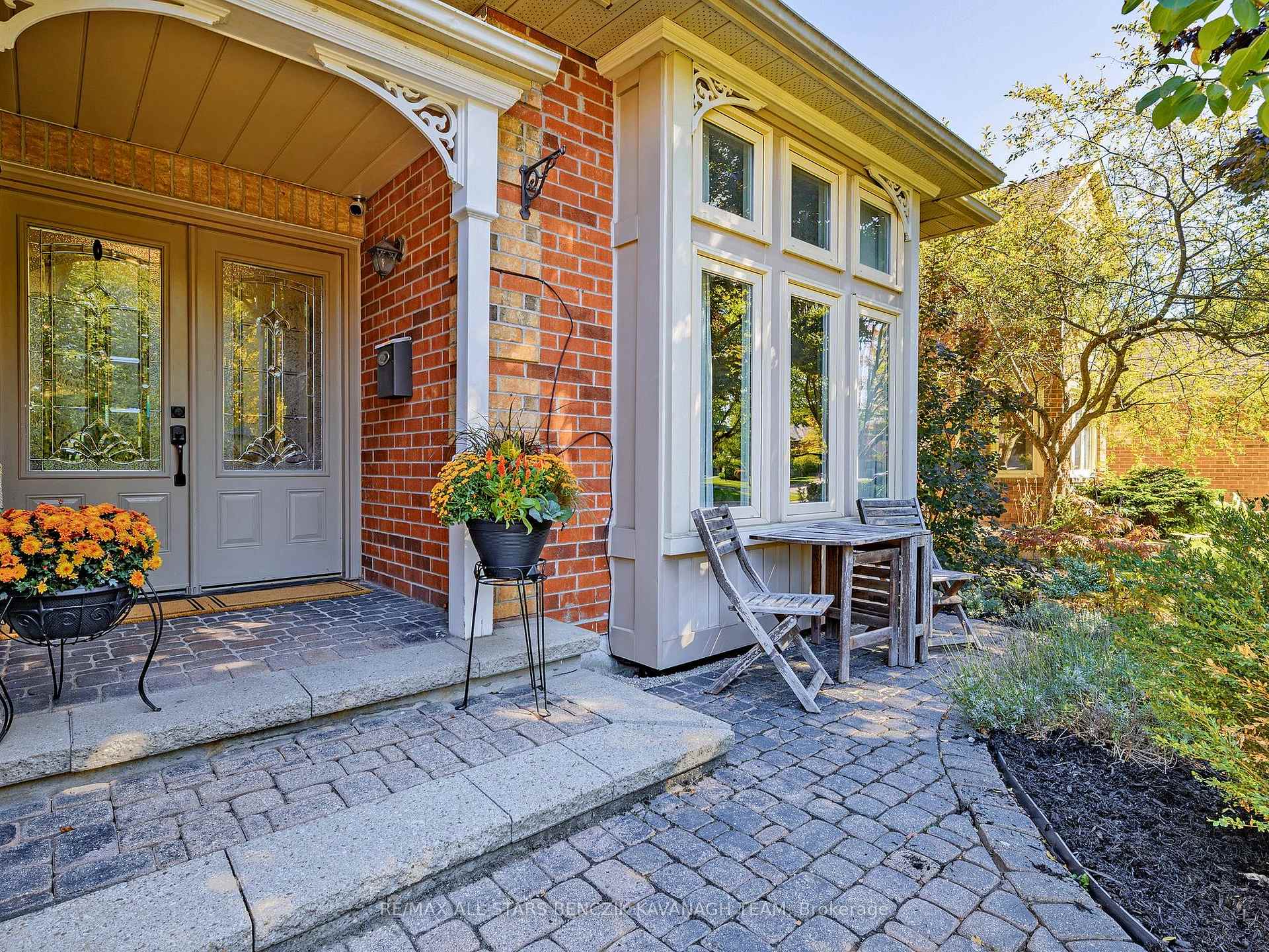 Photo 2 of 371 Fairway Gardens, Newmarket, Glenway Estates — HOMEH
