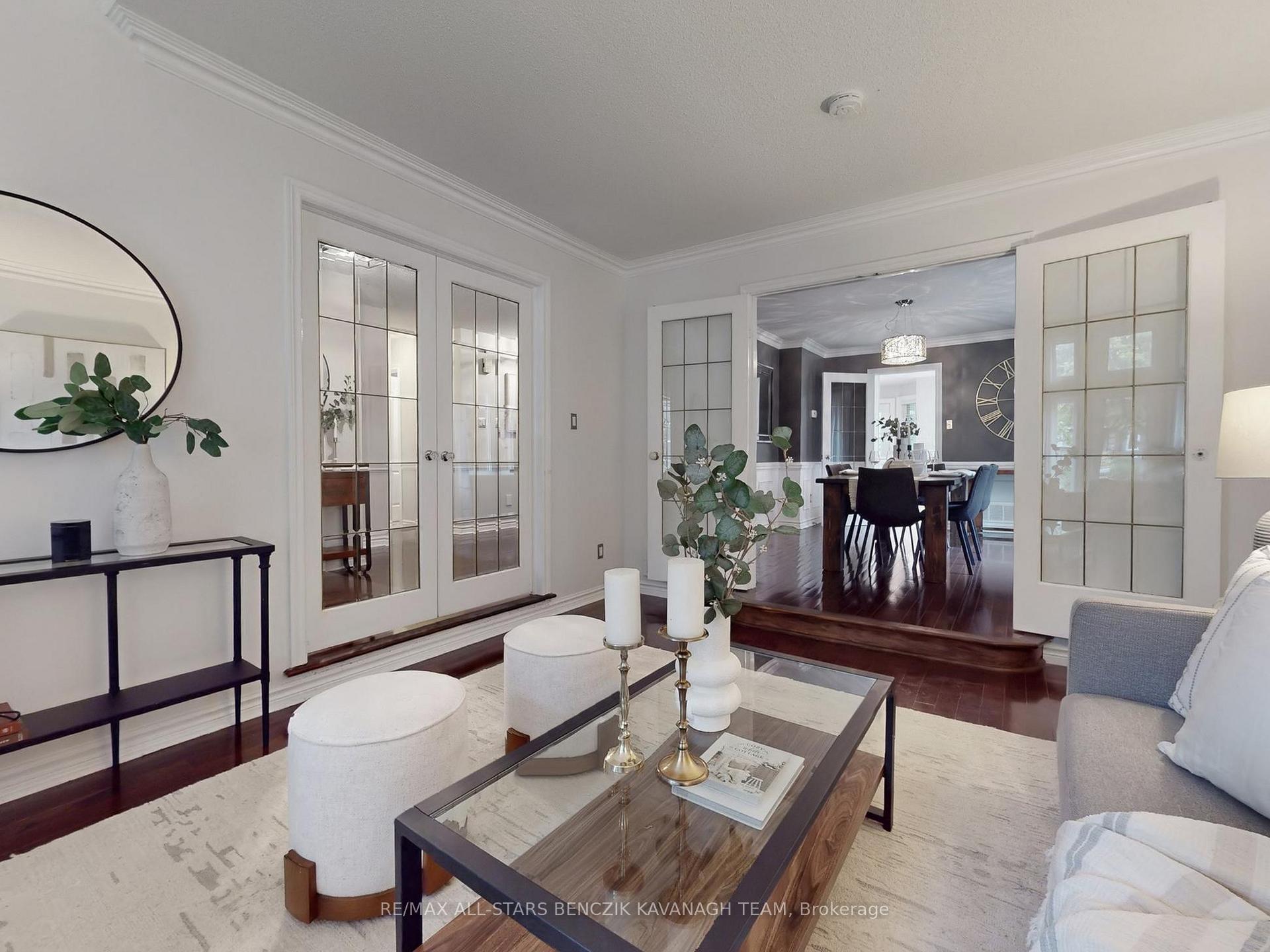 Photo 5 of 371 Fairway Gardens, Newmarket, Glenway Estates — HOMEH