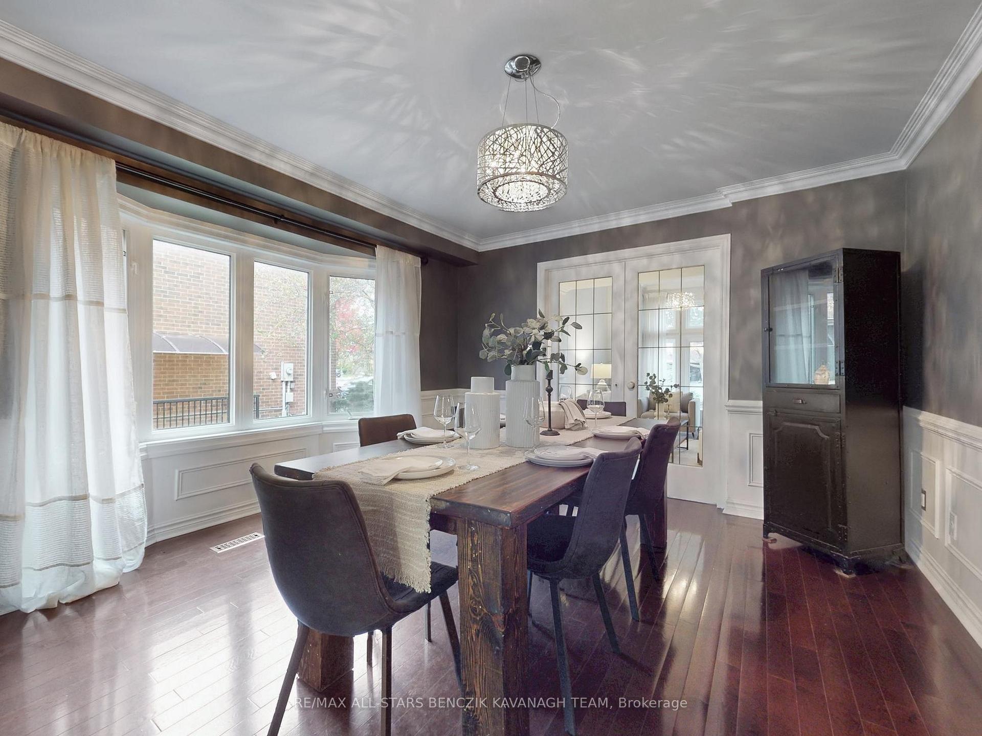 Photo 6 of 371 Fairway Gardens, Newmarket, Glenway Estates — HOMEH