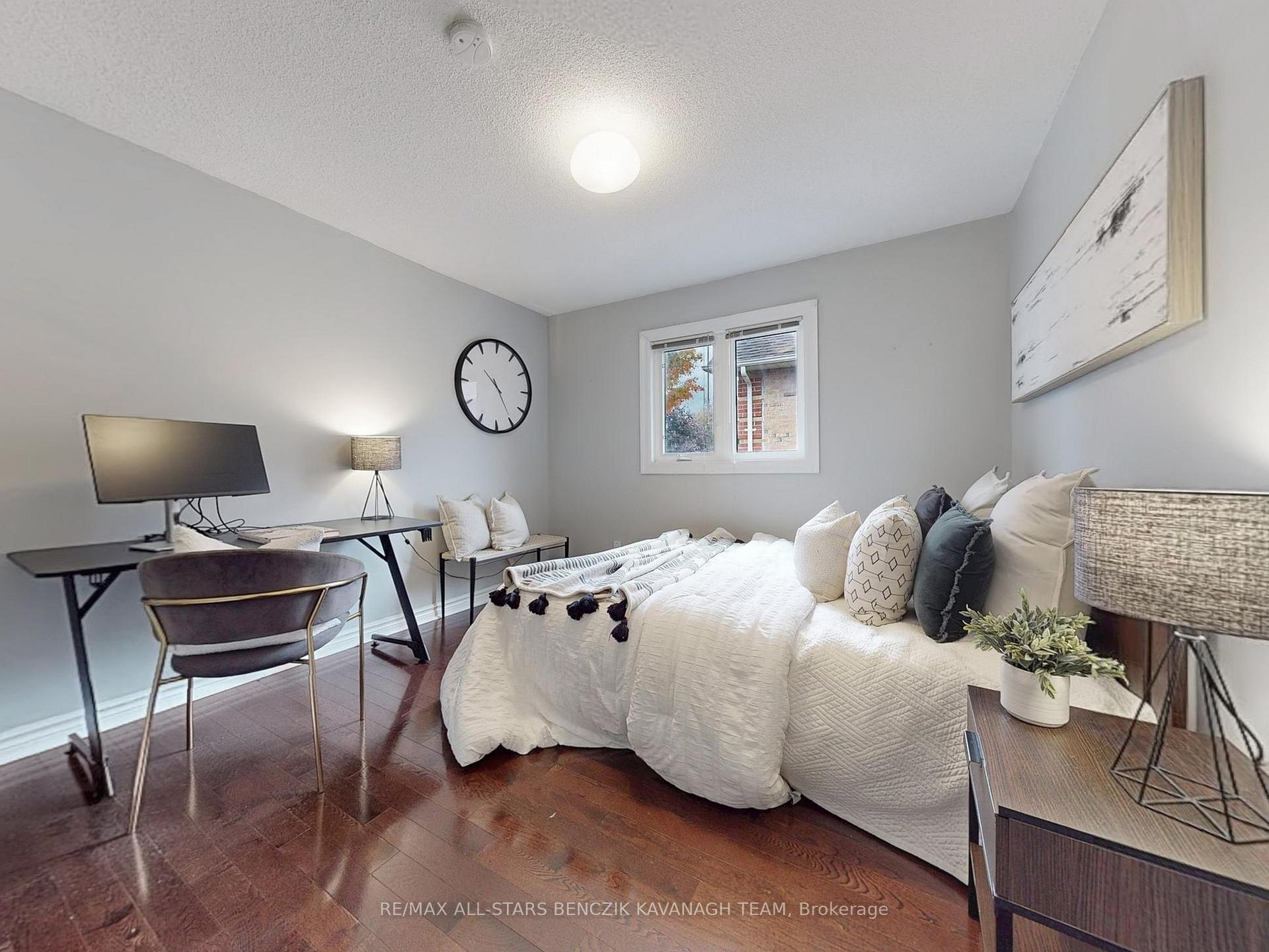 Photo 21 of 371 Fairway Gardens, Newmarket, Glenway Estates — HOMEH