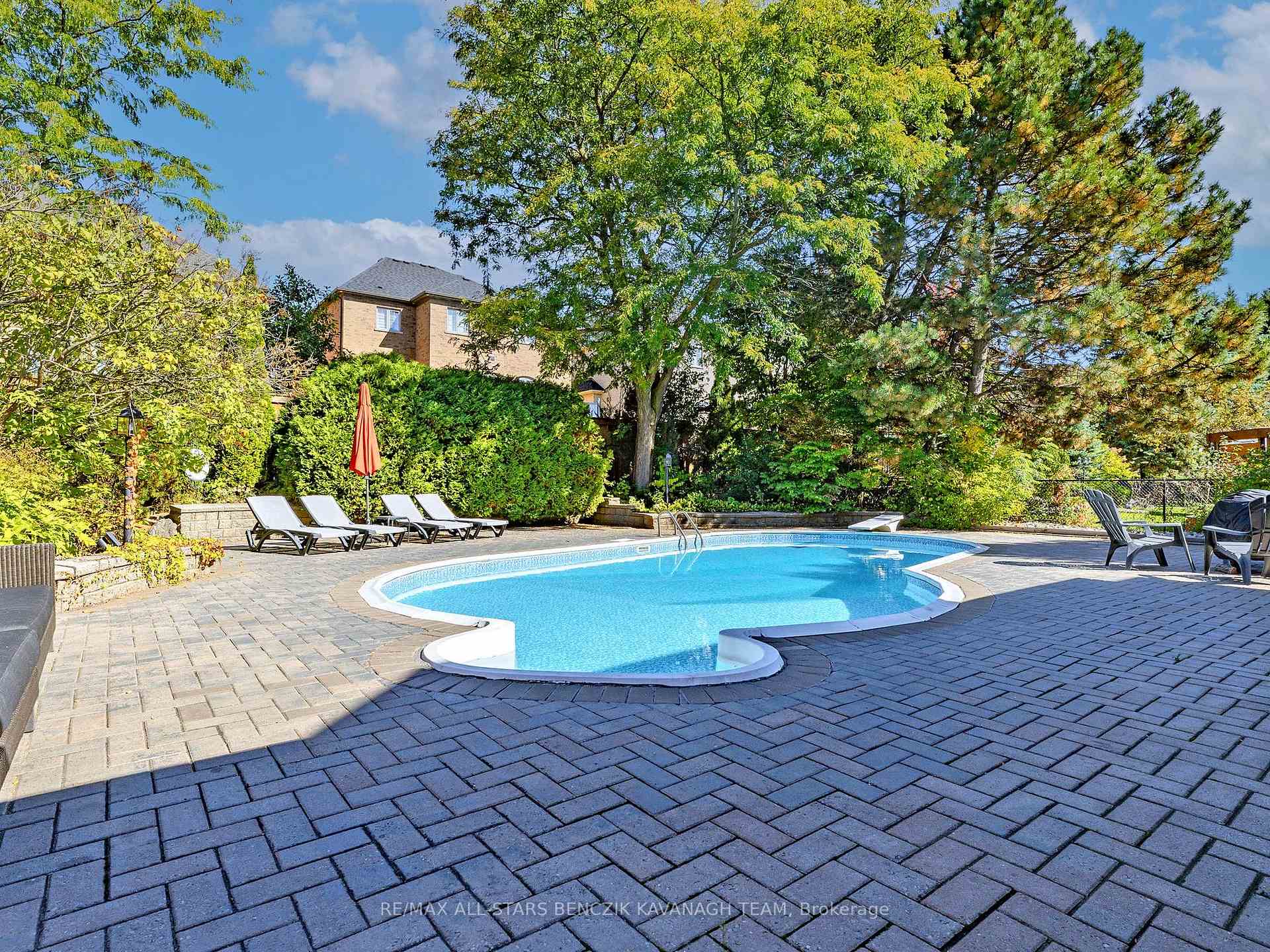 Photo 35 of 371 Fairway Gardens, Newmarket, Glenway Estates — HOMEH