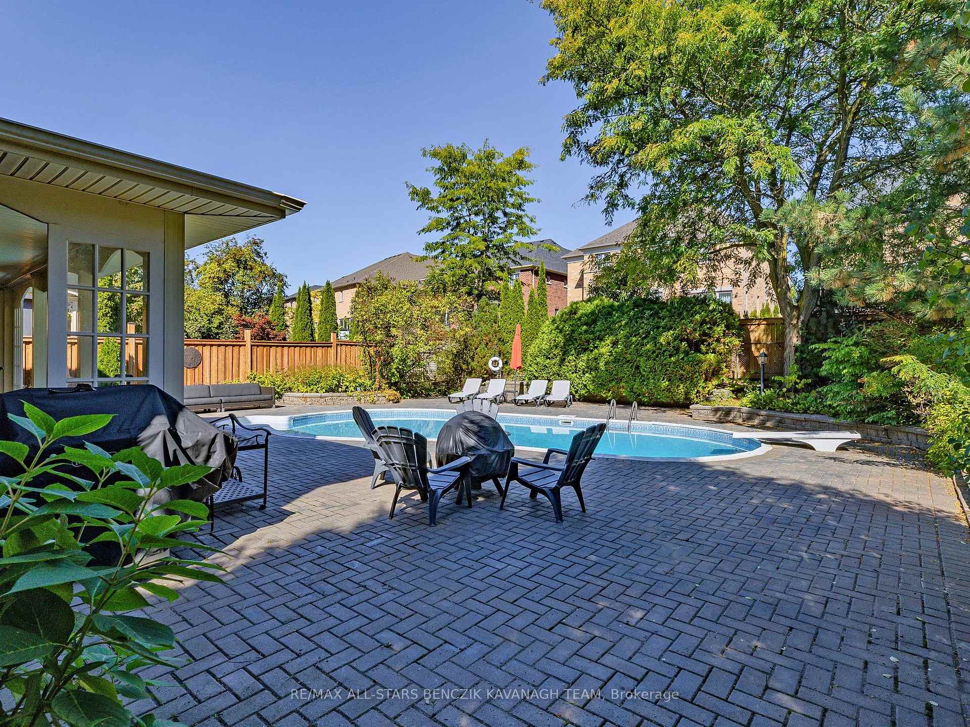 Photo 36 of 371 Fairway Gardens, Newmarket, Glenway Estates — HOMEH