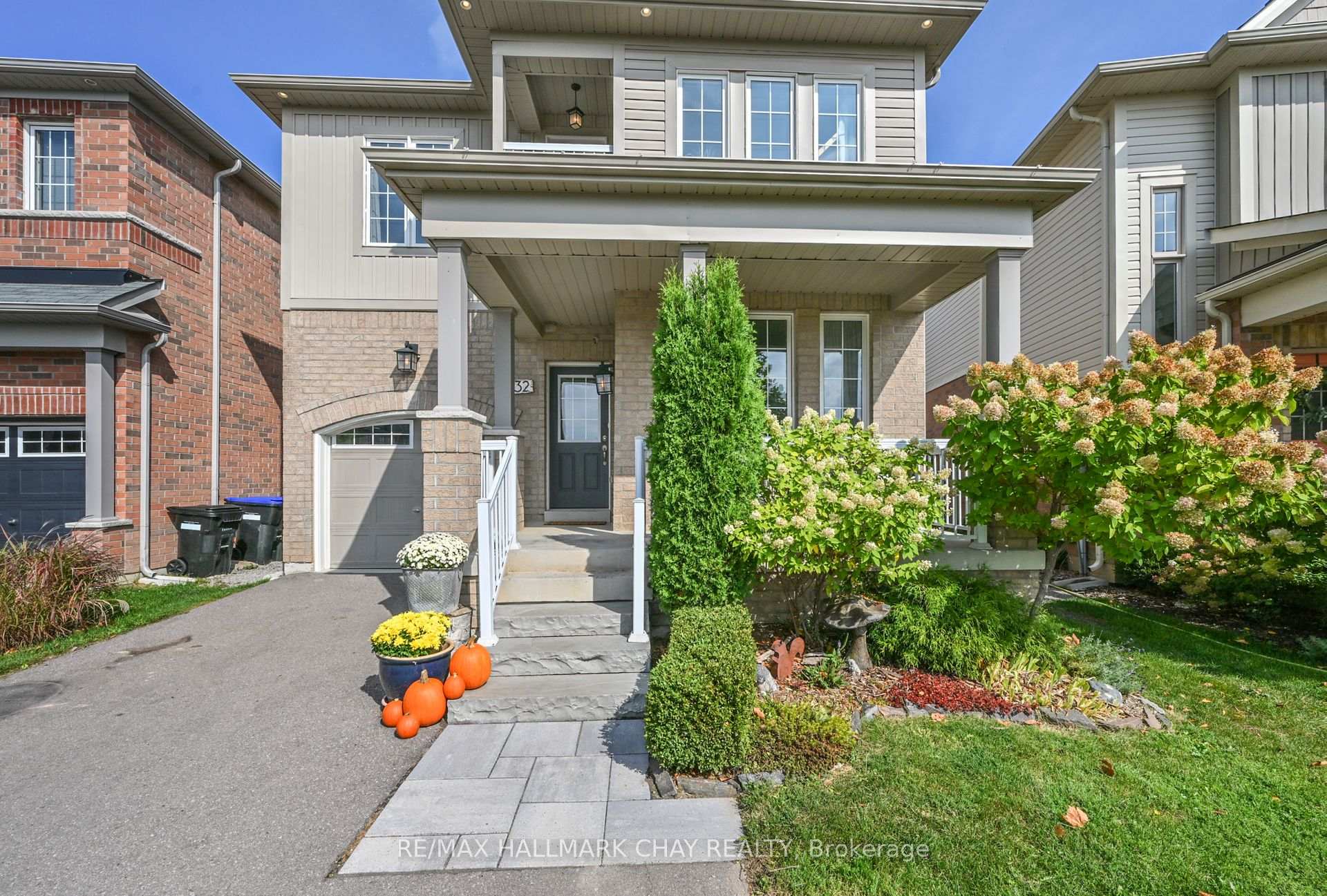 Photo 2 of 32 Pitel Drive, New Tecumseth, Rural New Tecumseth — HOMEH