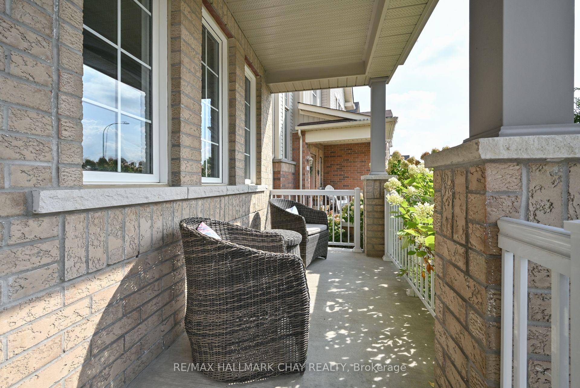 Photo 3 of 32 Pitel Drive, New Tecumseth, Rural New Tecumseth — HOMEH