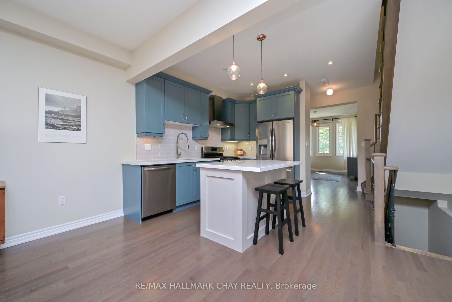Photo 9 of 32 Pitel Drive, New Tecumseth, Rural New Tecumseth — HOMEH
