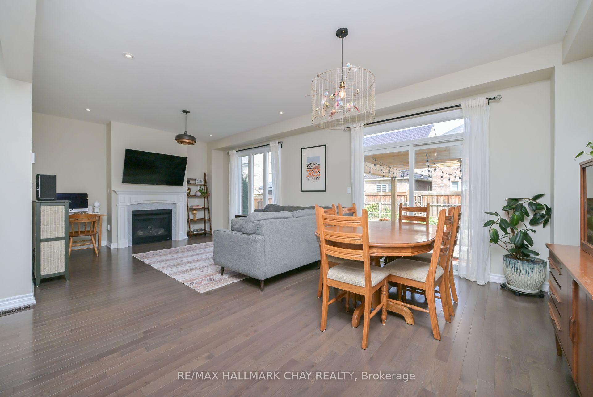 Photo 12 of 32 Pitel Drive, New Tecumseth, Rural New Tecumseth — HOMEH