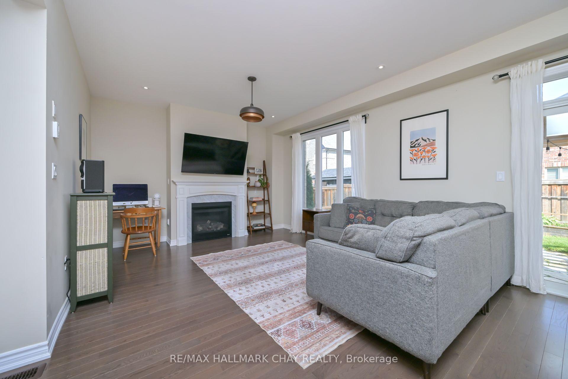 Photo 13 of 32 Pitel Drive, New Tecumseth, Rural New Tecumseth — HOMEH