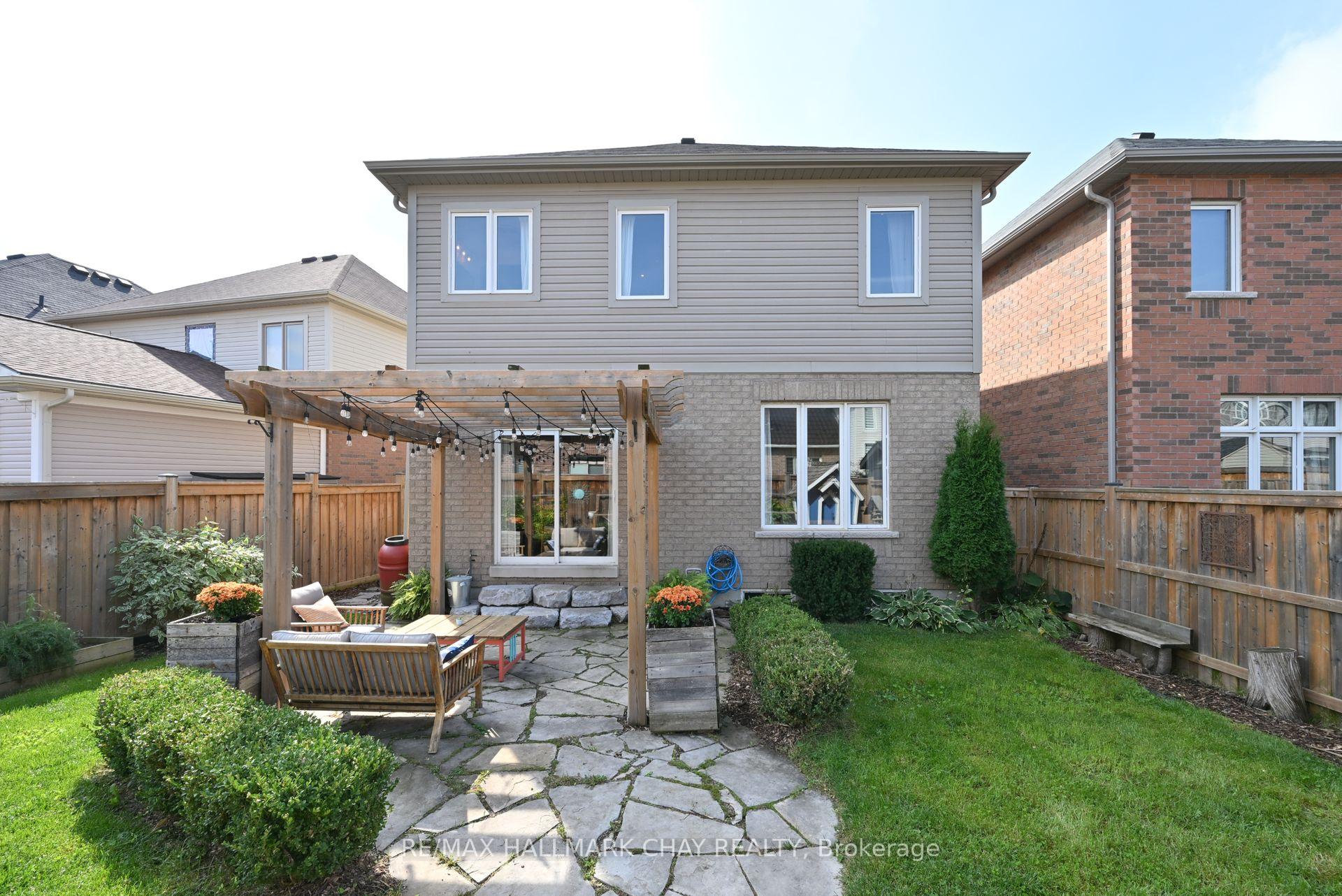 Photo 33 of 32 Pitel Drive, New Tecumseth, Rural New Tecumseth — HOMEH