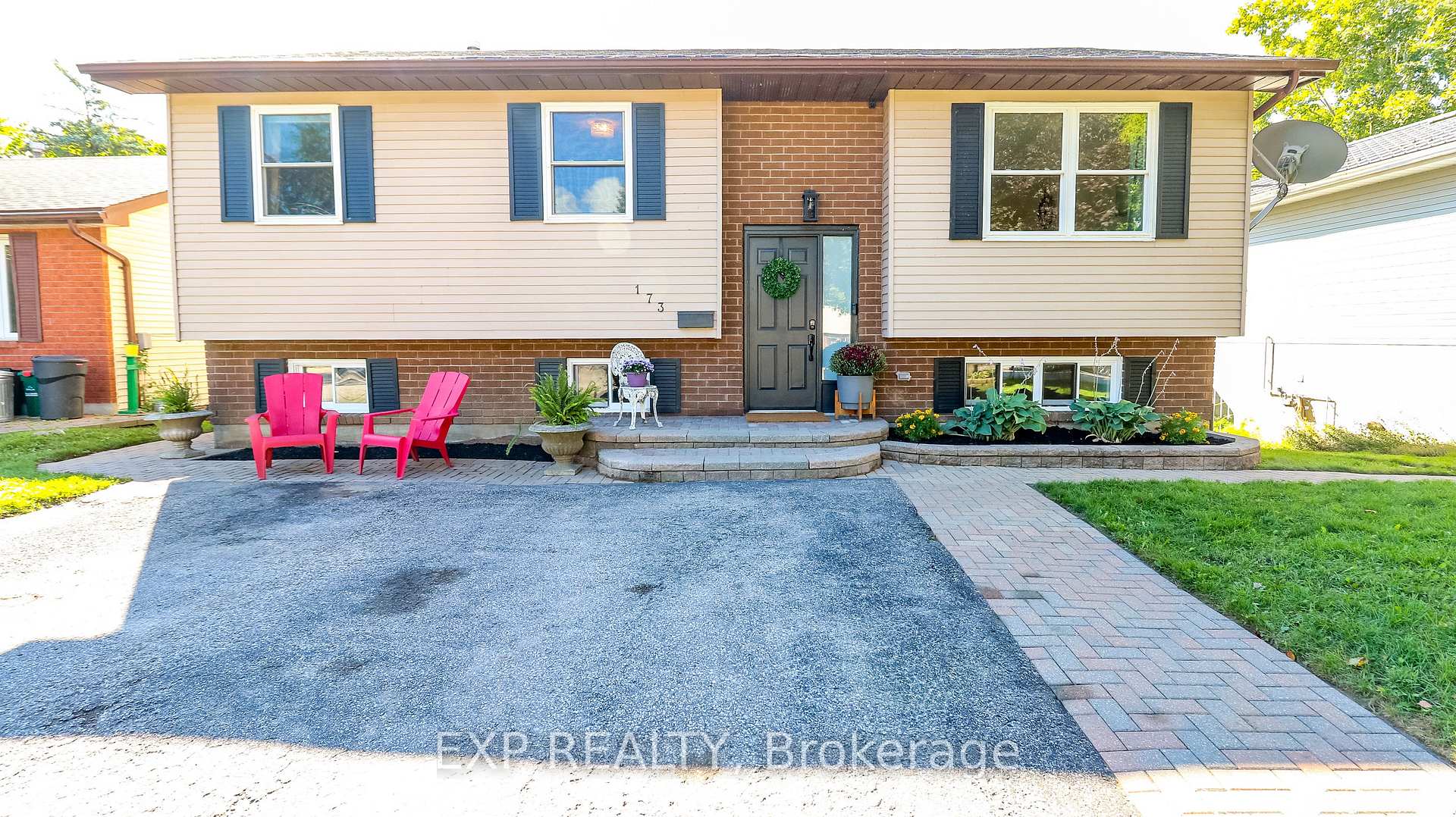 Photo 2 of 173 Shannon Street, Orillia — HOMEH