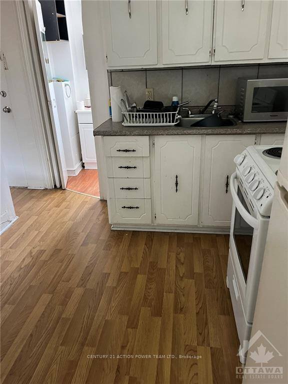 Photo 3 of Unit 2, 113 Percy Street, Ottawa, Ottawa Centre — HOMEH