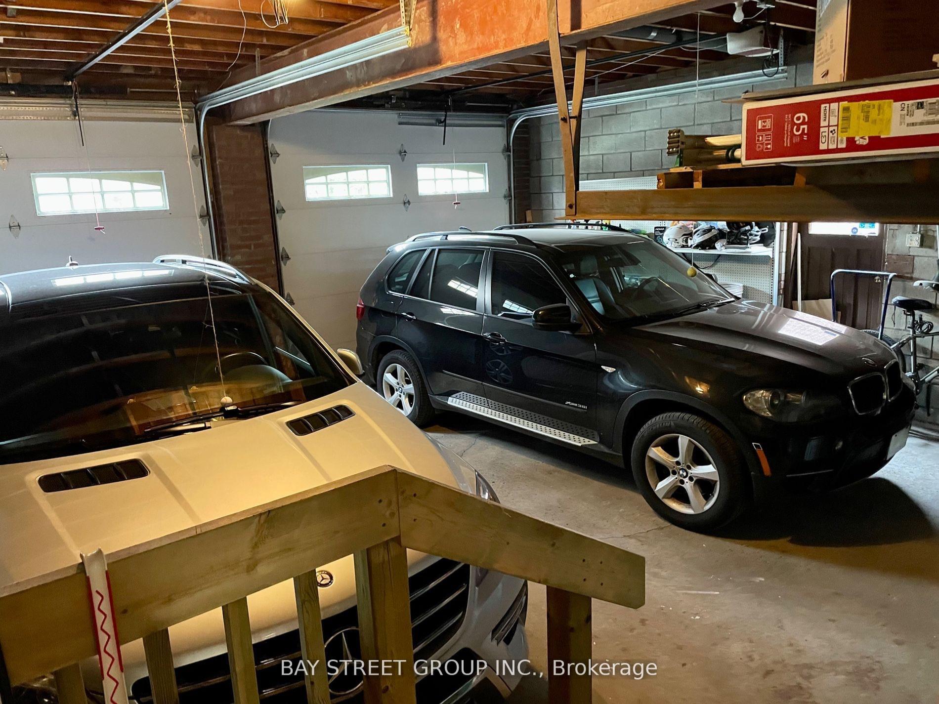Photo 9 of 10 Dell Glen Court, Markham, Royal Orchard — HOMEH
