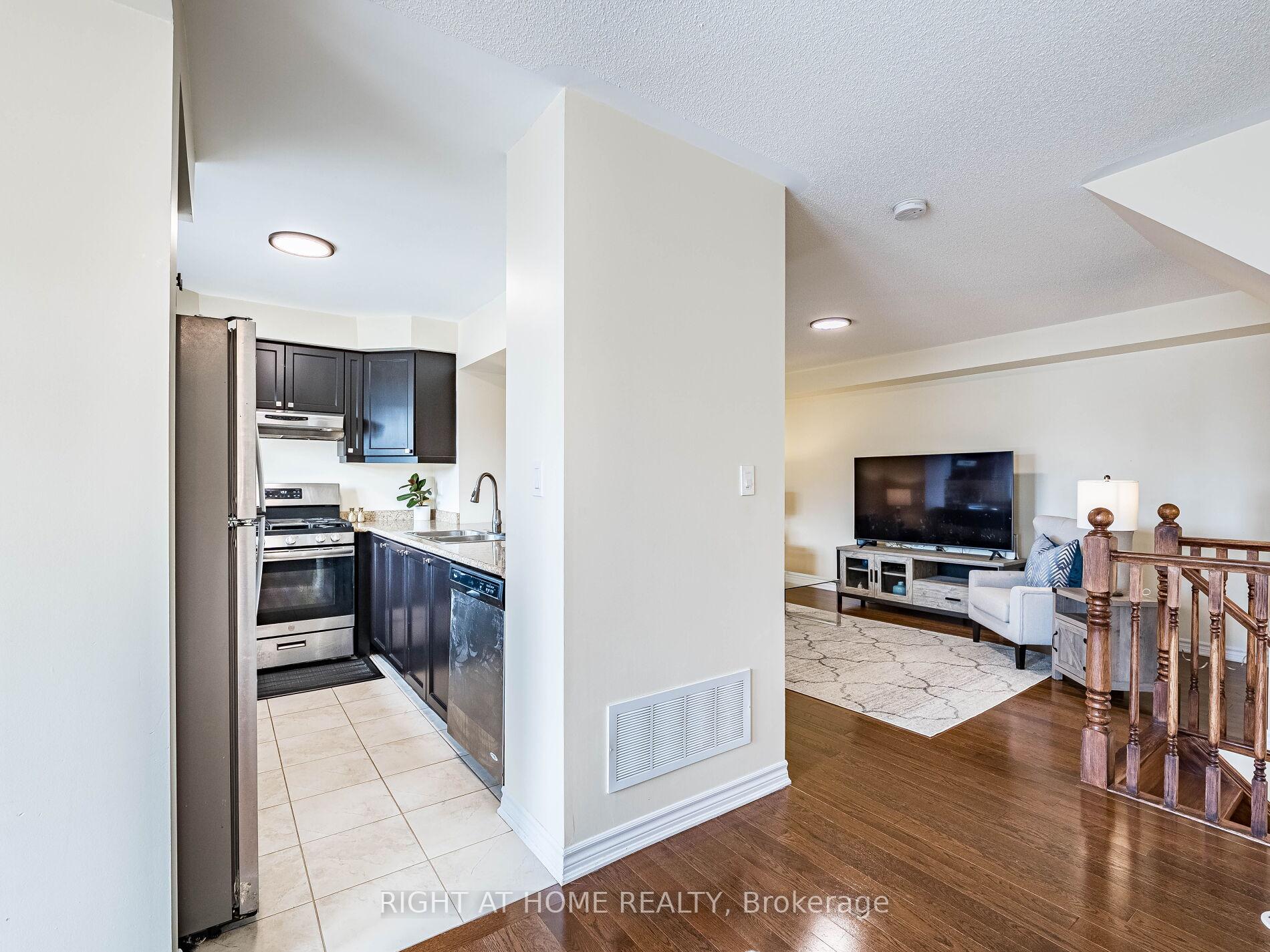 Photo 10 of 1759 Copeland Circle, Milton, Clarke — HOMEH