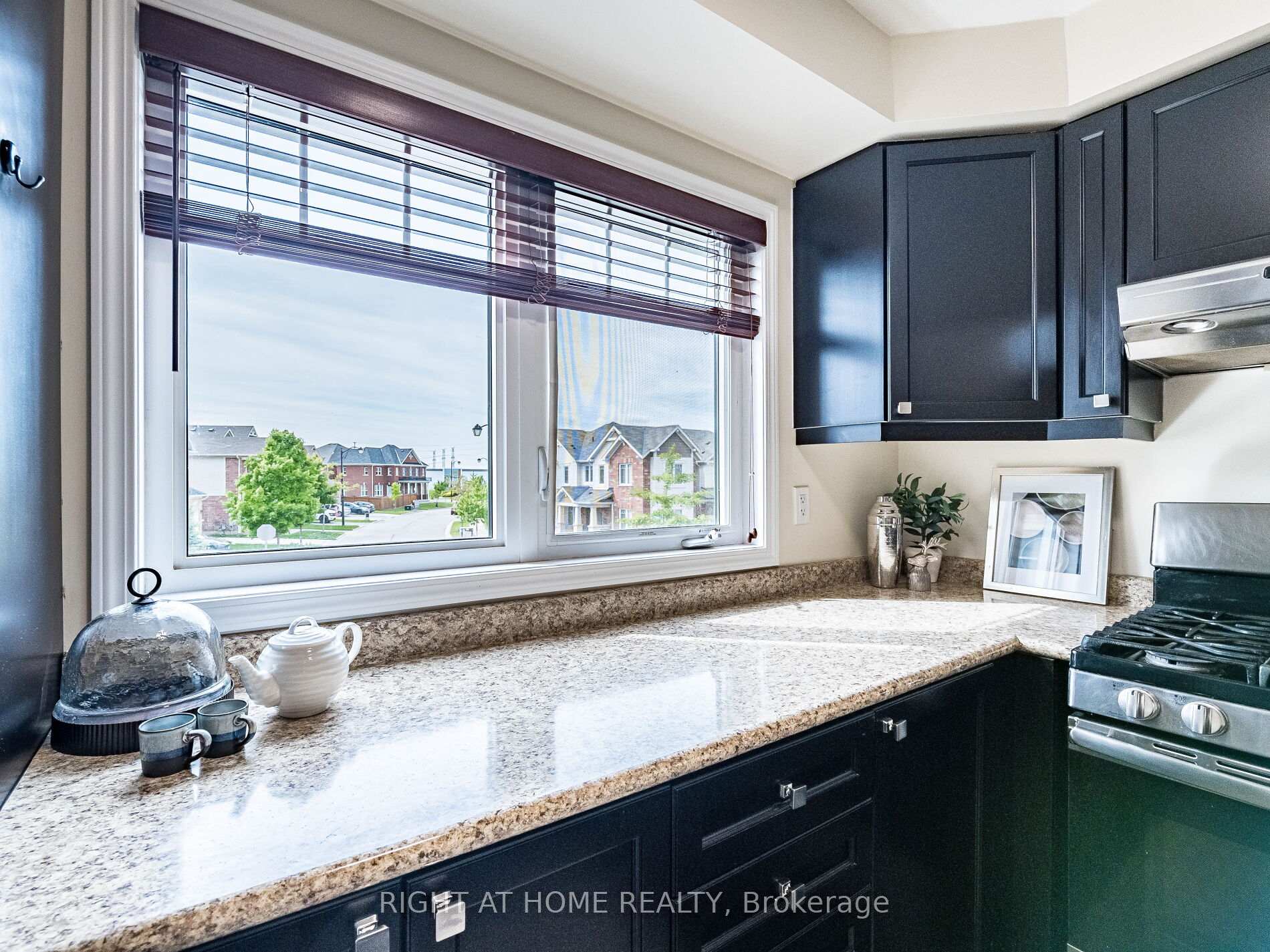 Photo 12 of 1759 Copeland Circle, Milton, Clarke — HOMEH