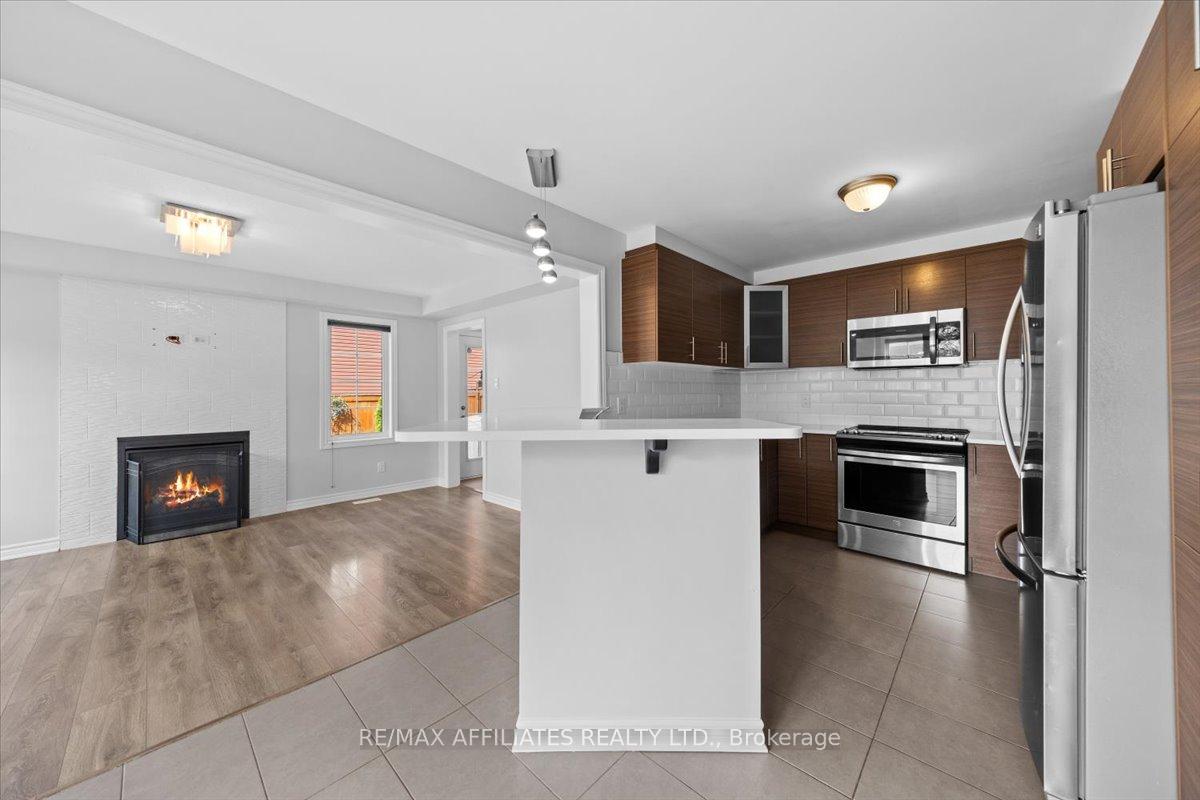 Photo 7 of 300 Sweetfern Crescent, Ottawa, Avalon West — HOMEH