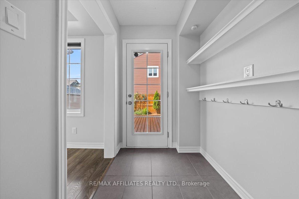 Photo 14 of 300 Sweetfern Crescent, Ottawa, Avalon West — HOMEH