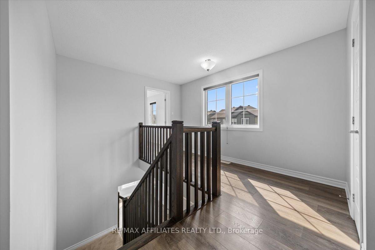Photo 19 of 300 Sweetfern Crescent, Ottawa, Avalon West — HOMEH