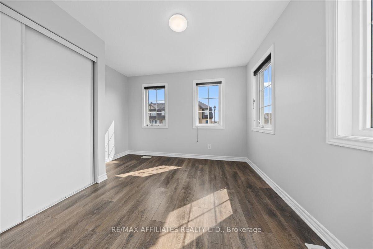 Photo 20 of 300 Sweetfern Crescent, Ottawa, Avalon West — HOMEH