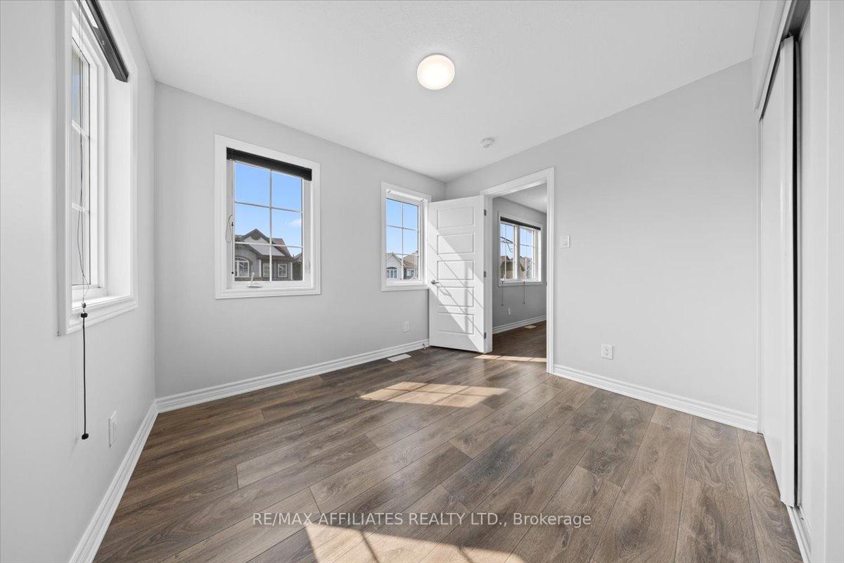 Photo 21 of 300 Sweetfern Crescent, Ottawa, Avalon West — HOMEH