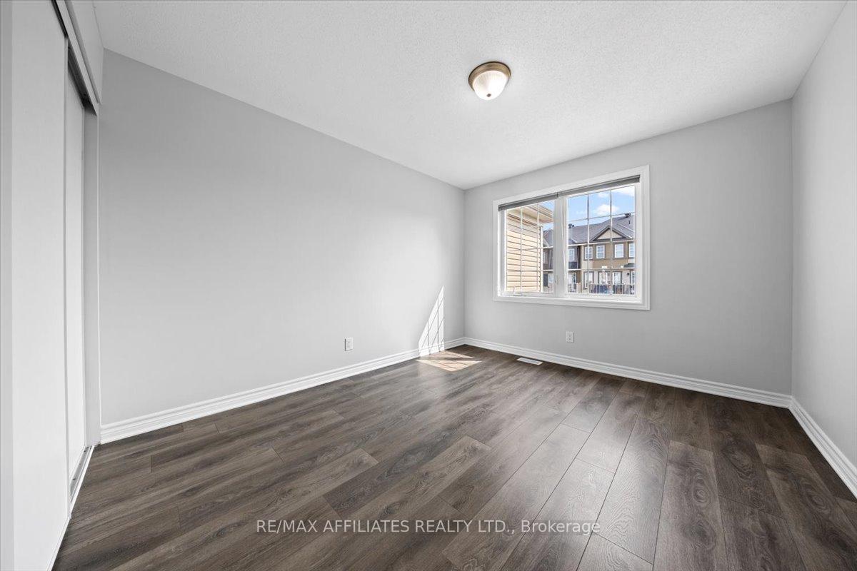Photo 23 of 300 Sweetfern Crescent, Ottawa, Avalon West — HOMEH