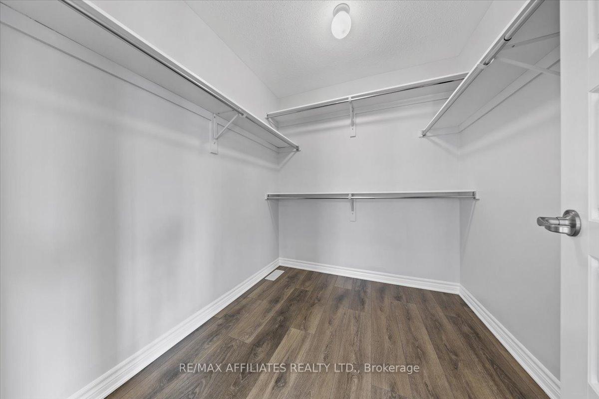 Photo 30 of 300 Sweetfern Crescent, Ottawa, Avalon West — HOMEH
