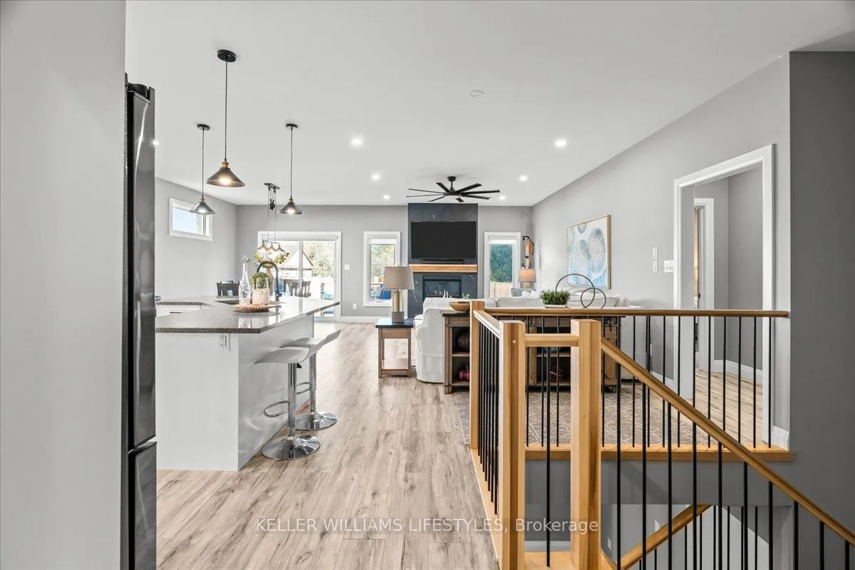 Photo 10 of 92 Queen Street, North Middlesex, Ailsa Craig — HOMEH