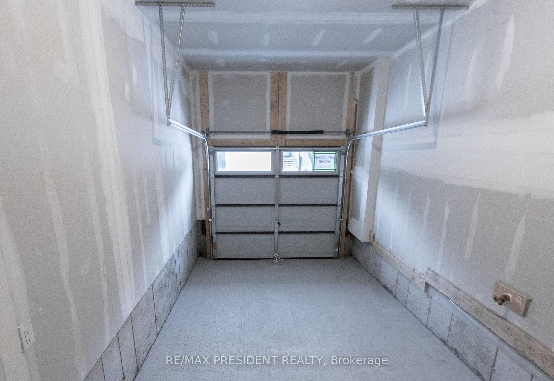 Photo 15 of 339 Falsetto Street, Ottawa, Mer Bleue/Bradley Estates/Anderson Park — HOMEH