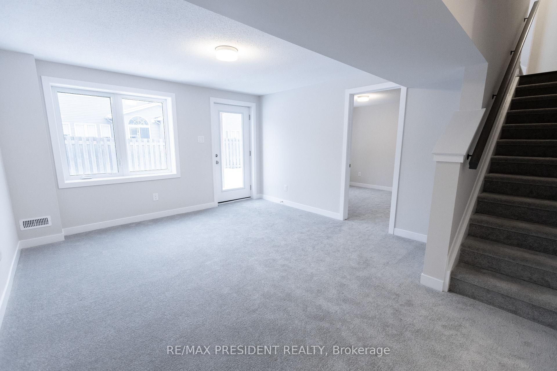 Photo 17 of 339 Falsetto Street, Ottawa, Mer Bleue/Bradley Estates/Anderson Park — HOMEH