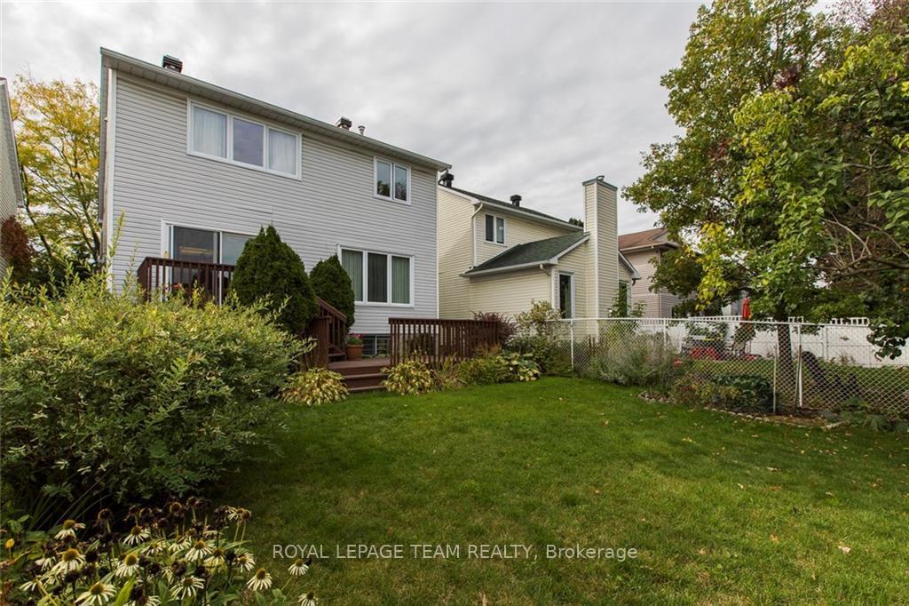 Photo 4 of 1495 Delia Crescent N, Ottawa, Fallingbrook/Ridgemount — HOMEH