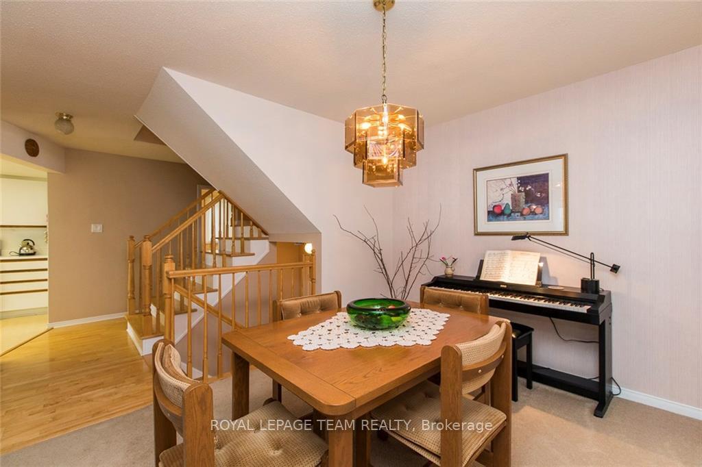 Photo 9 of 1495 Delia Crescent N, Ottawa, Fallingbrook/Ridgemount — HOMEH