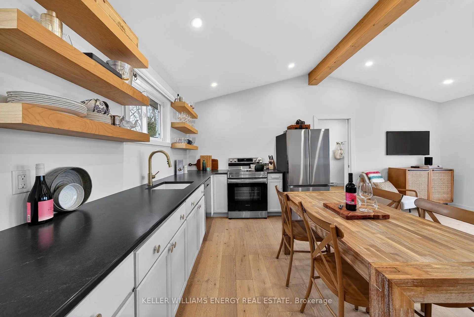 Photo 48 of 1071C Lakeside Drive, Prince Edward County, Ameliasburg Ward — HOMEH
