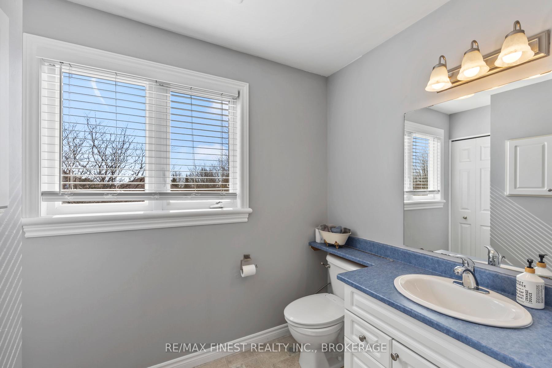 Photo 17 of 607 Heritage Court, Kingston, East Gardiners Rd — HOMEH