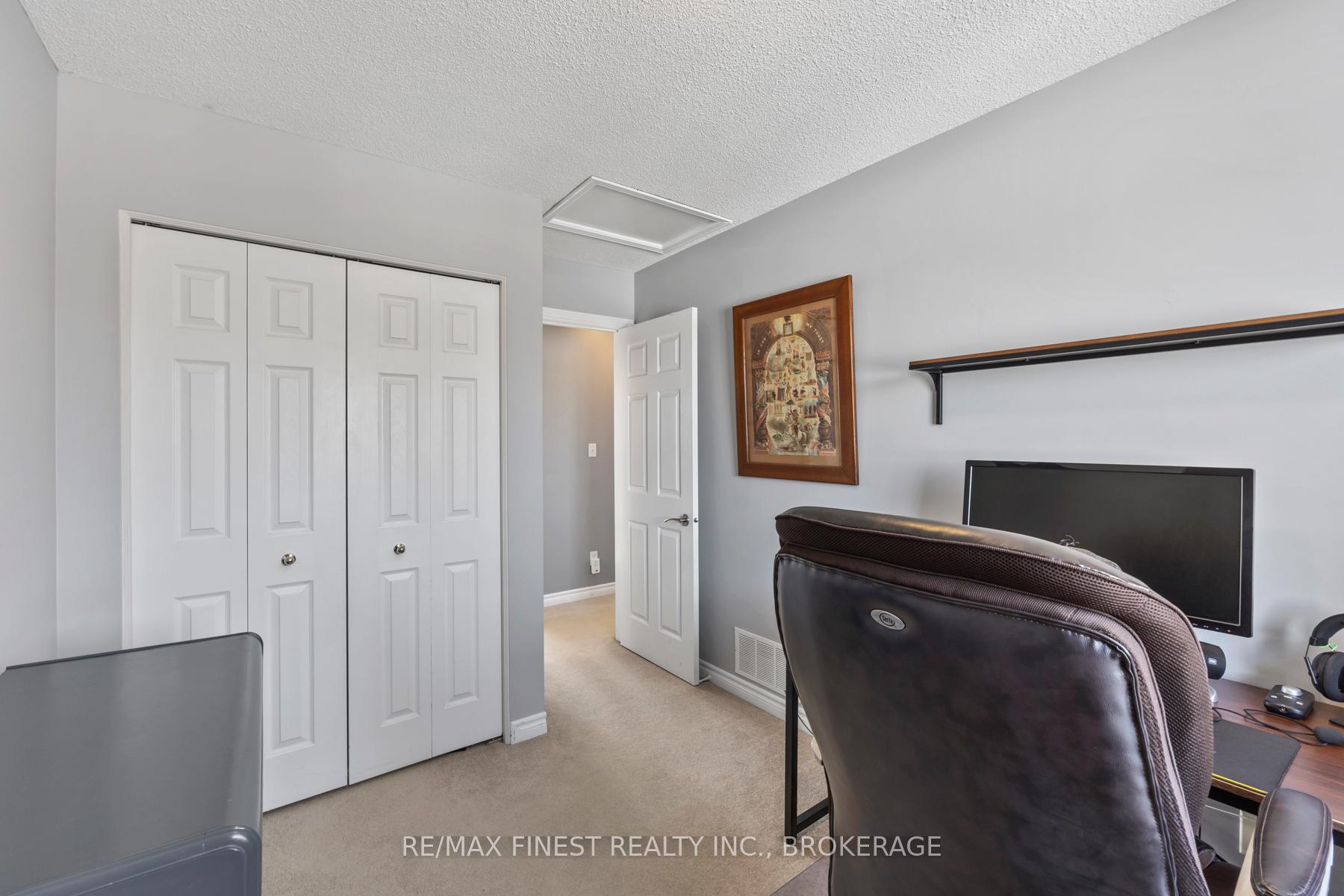 Photo 19 of 607 Heritage Court, Kingston, East Gardiners Rd — HOMEH